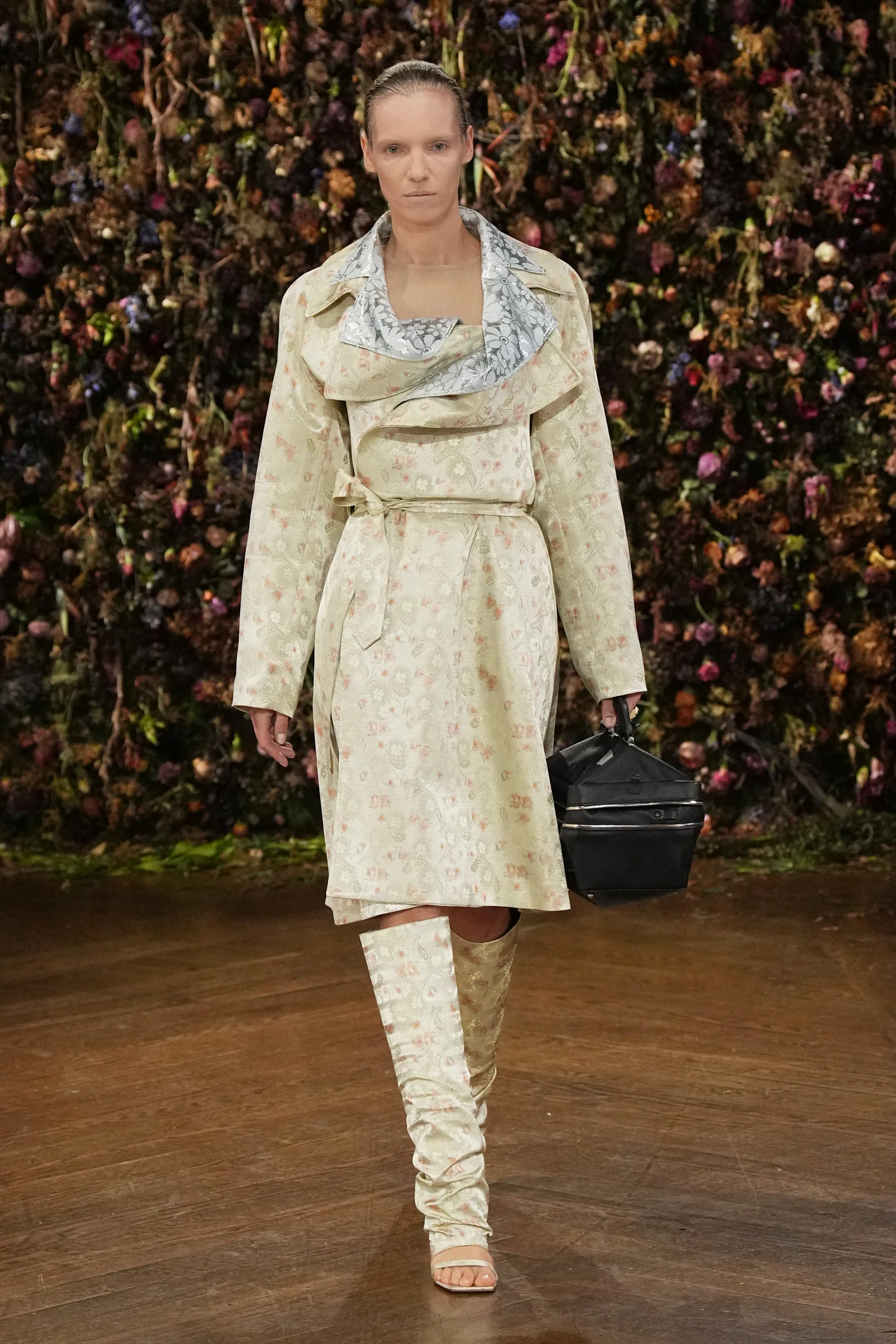 2027年春夏コレクション_MAISON MARGIELA(メゾン マルジェラ)_モデル_3