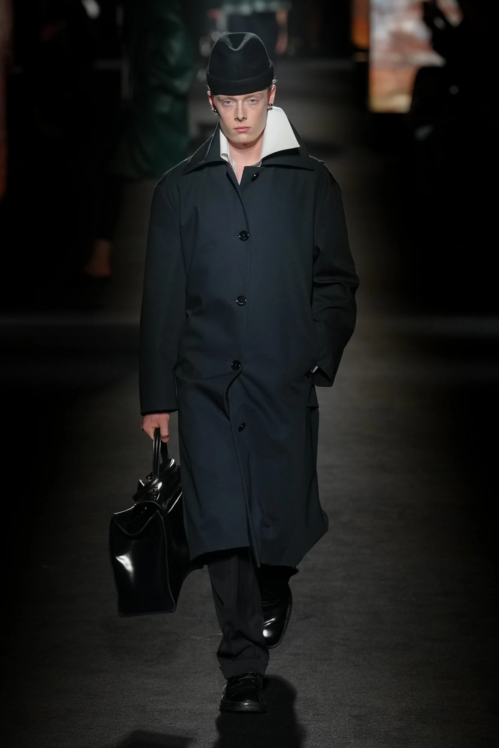 2026-27年秋冬コレクション_BALENCIAGA(バレンシアガ)_モデル_34