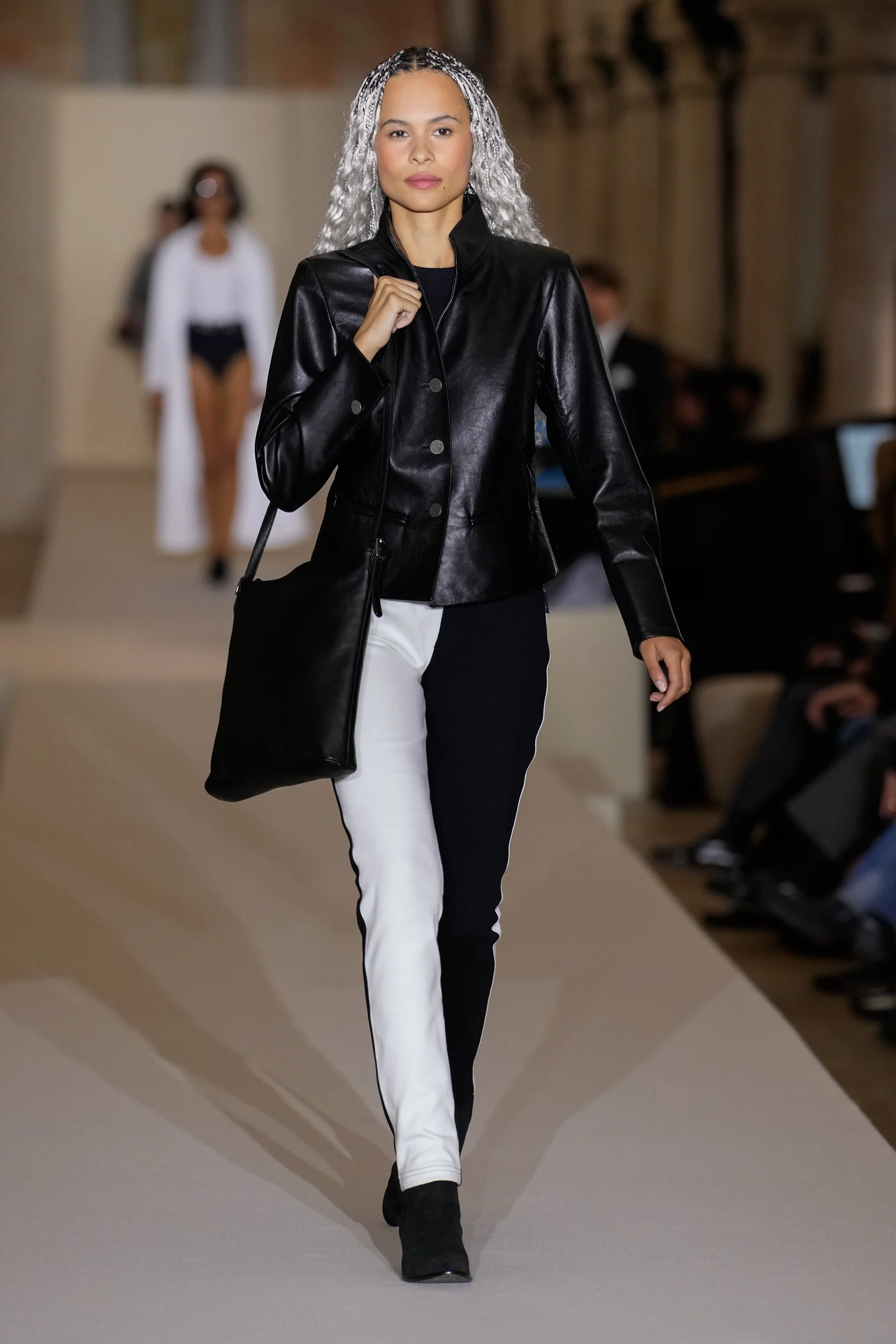 2026年春夏コレクション_AGNES B.(アニエスベー)_モデル_51