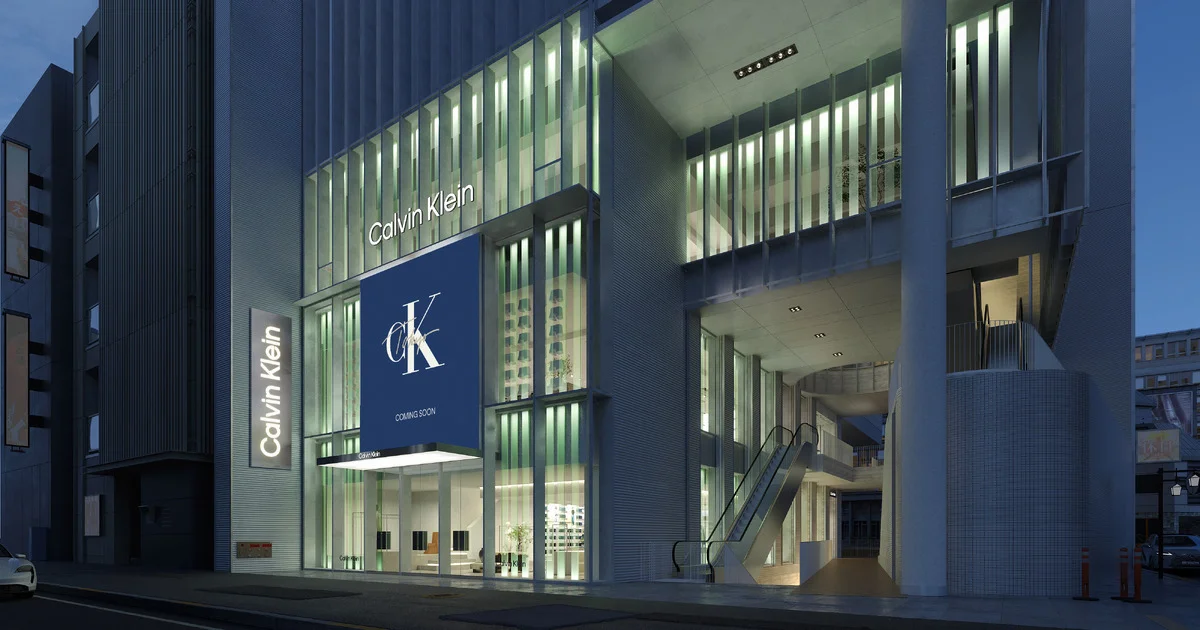 カルバンクライン   原宿 カプセルコレクション S カルバン・クライン世界最大の旗艦店が原宿にオープン。限定