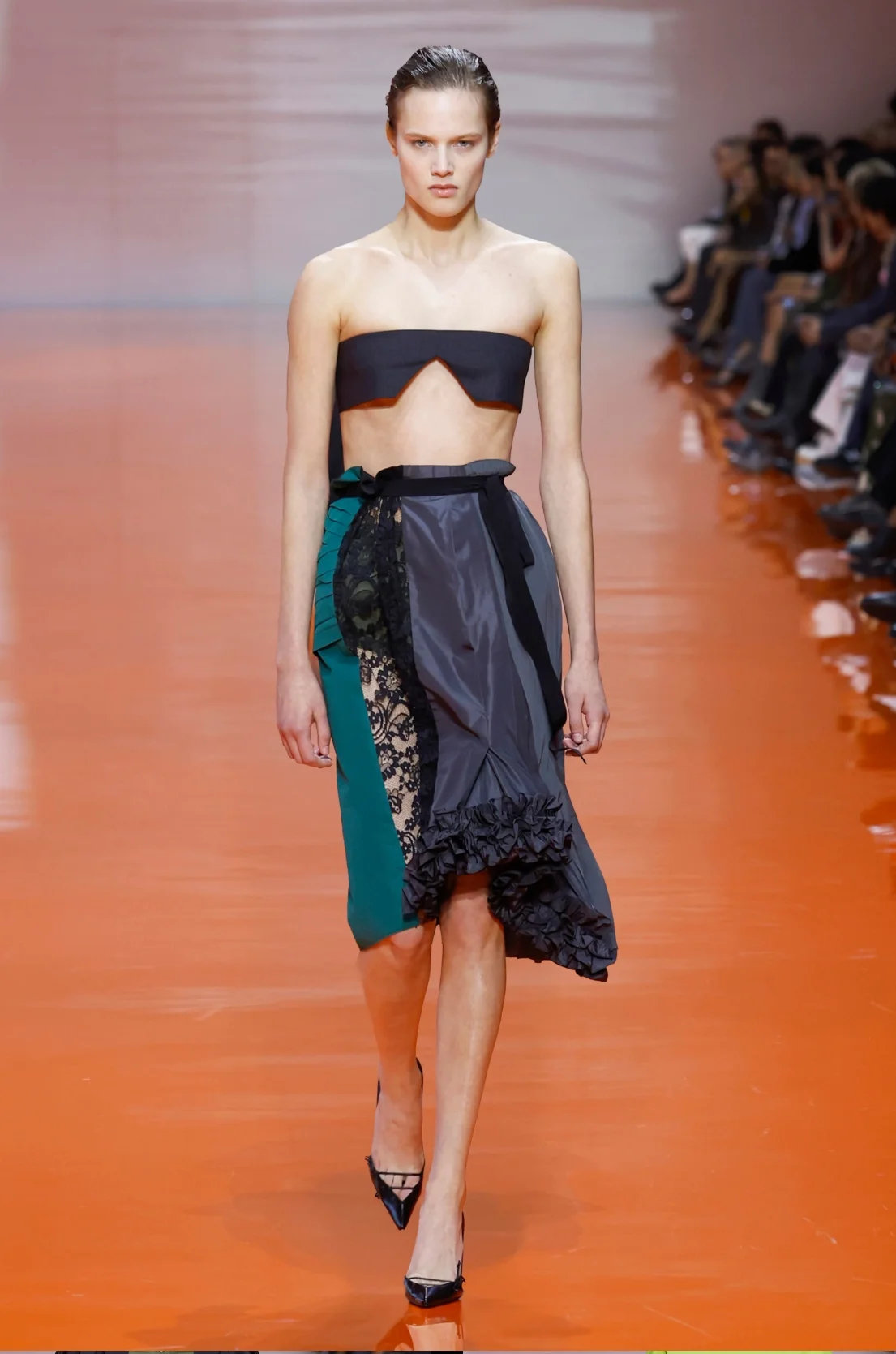 2026年春夏コレクション_PRADA(プラダ)_モデル_3