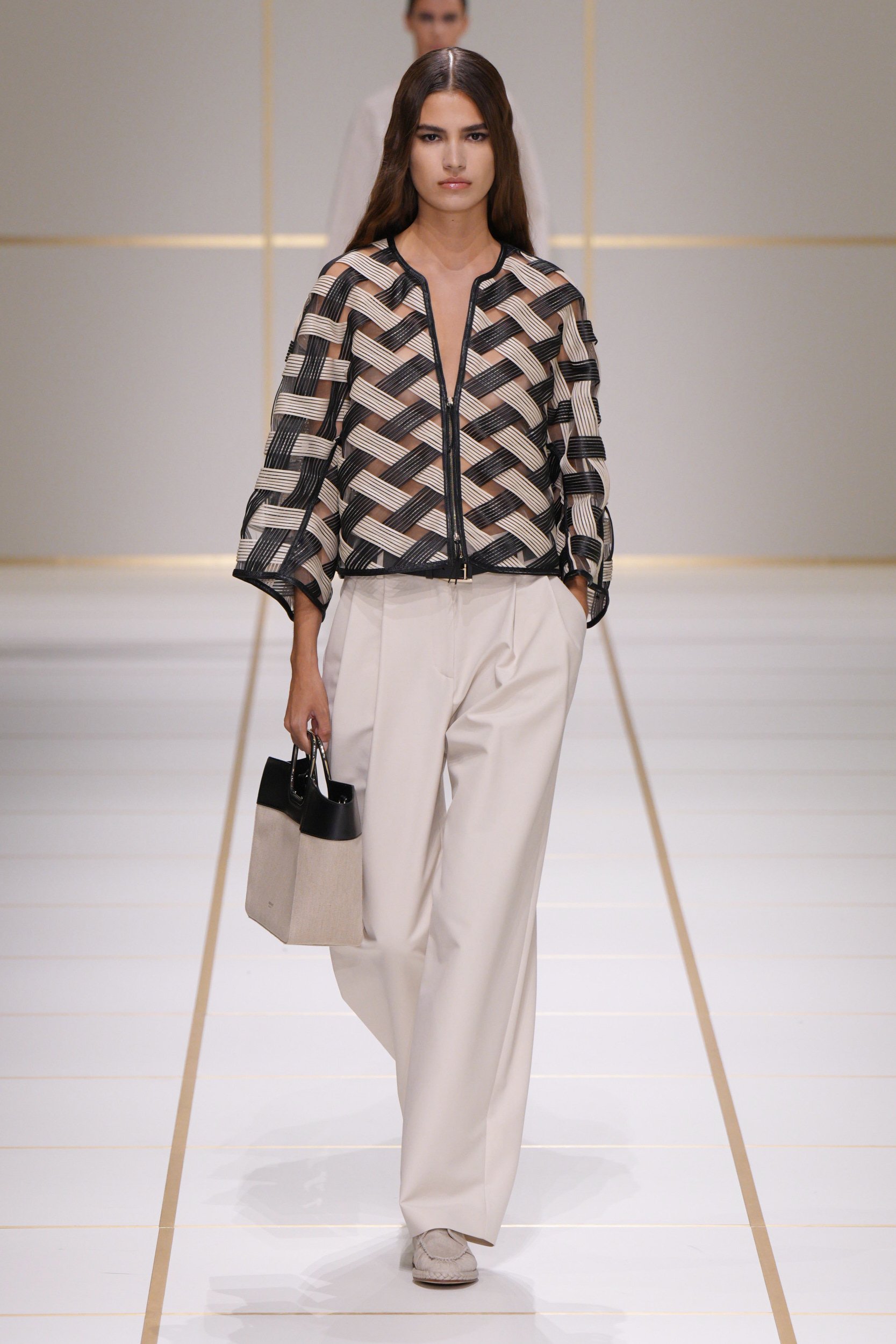 2027年春夏コレクション_GIORGIO ARMANI(ジョルジオ アルマーニ)_モデル_15