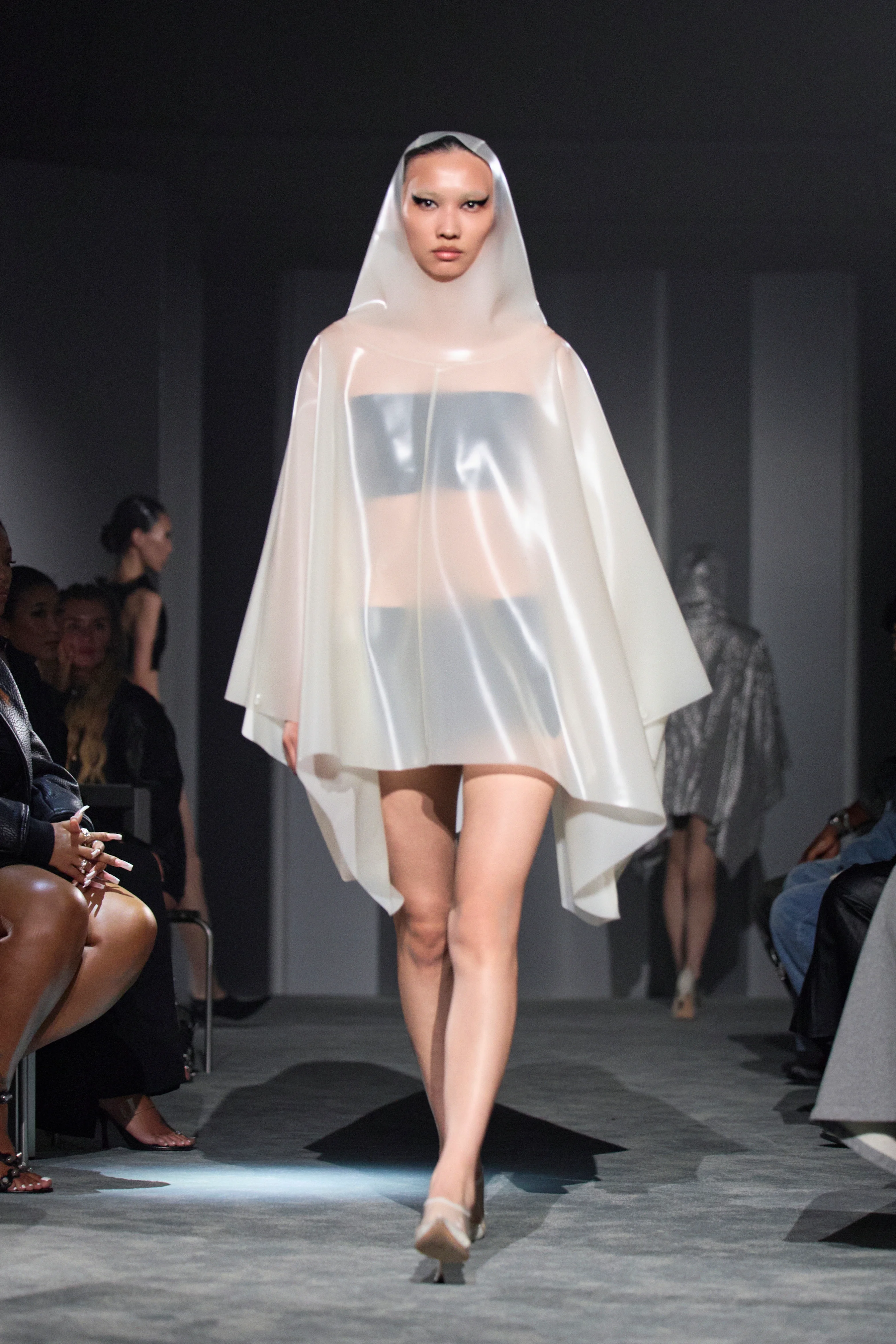 2026年春夏コレクション_ALEXANDER WANG(アレキサンダー ワン)_モデル_40