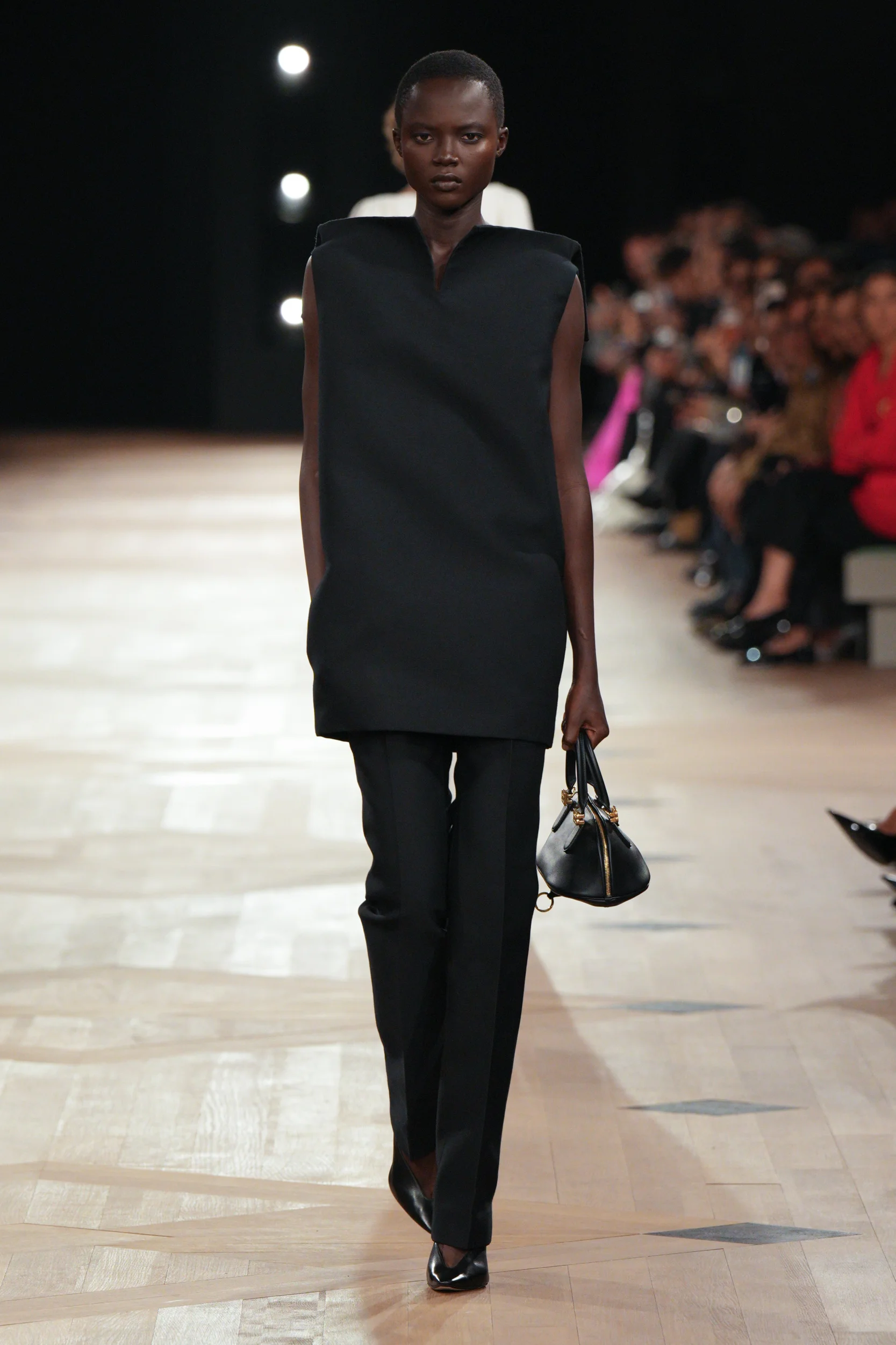 2026年春夏コレクション_BALENCIAGA(バレンシアガ)_モデル_2