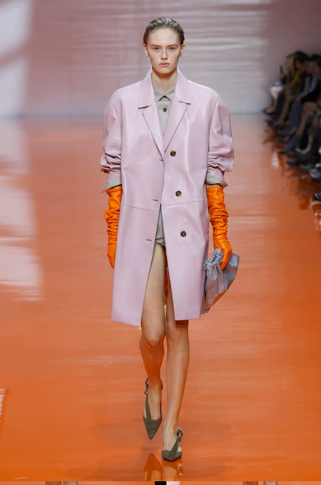 2026年春夏コレクション_PRADA(プラダ)_モデル_44