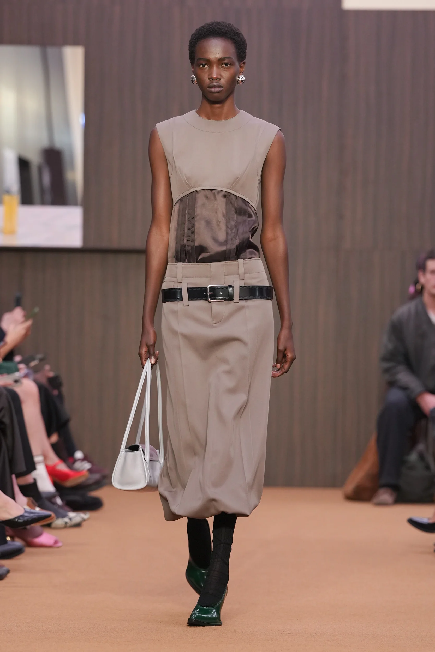 2026-27年秋冬コレクション_MARNI(マルニ)_モデル_9