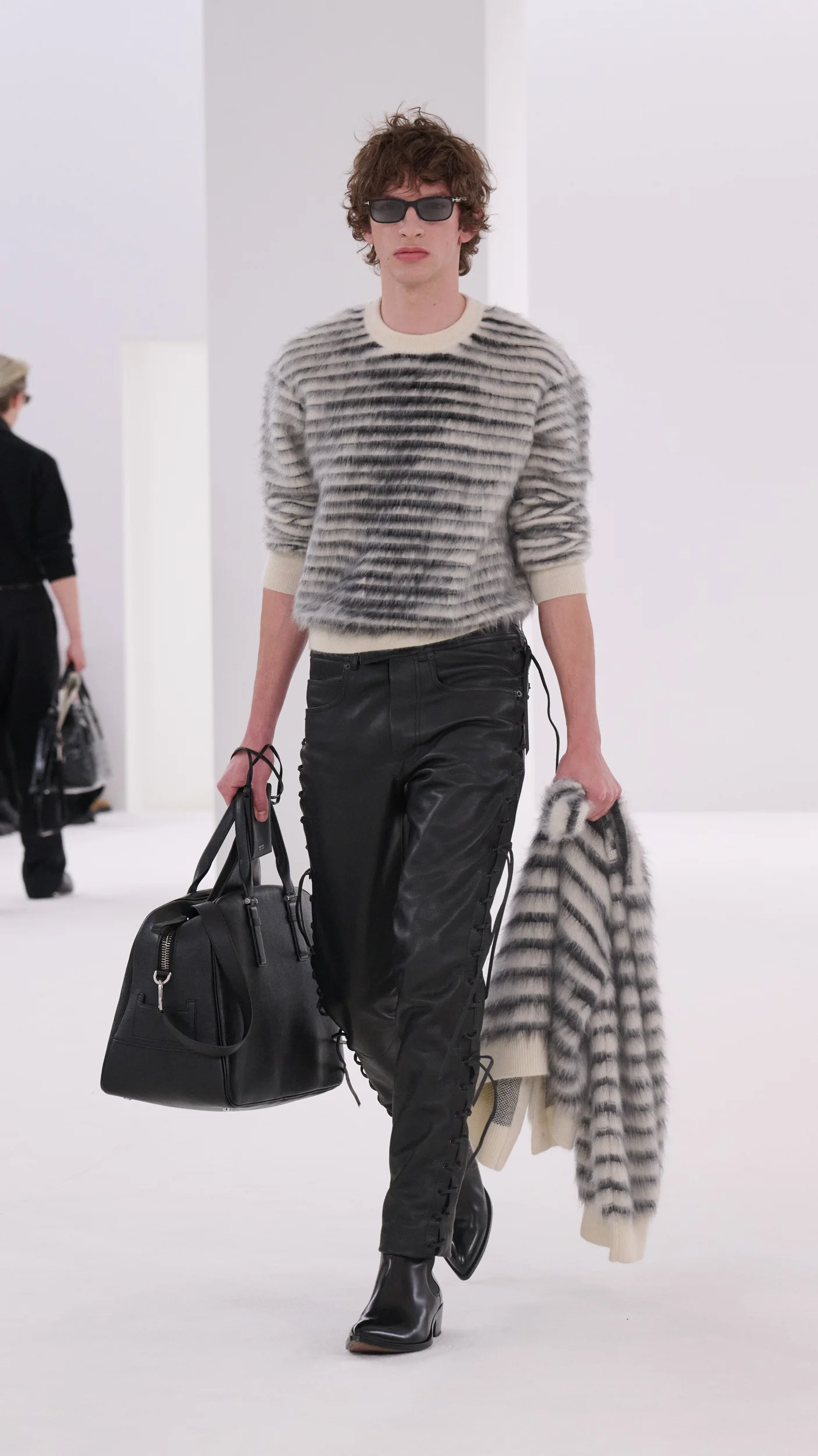 2026-27年秋冬コレクション_TOM FORD(トム フォード)_モデル_9