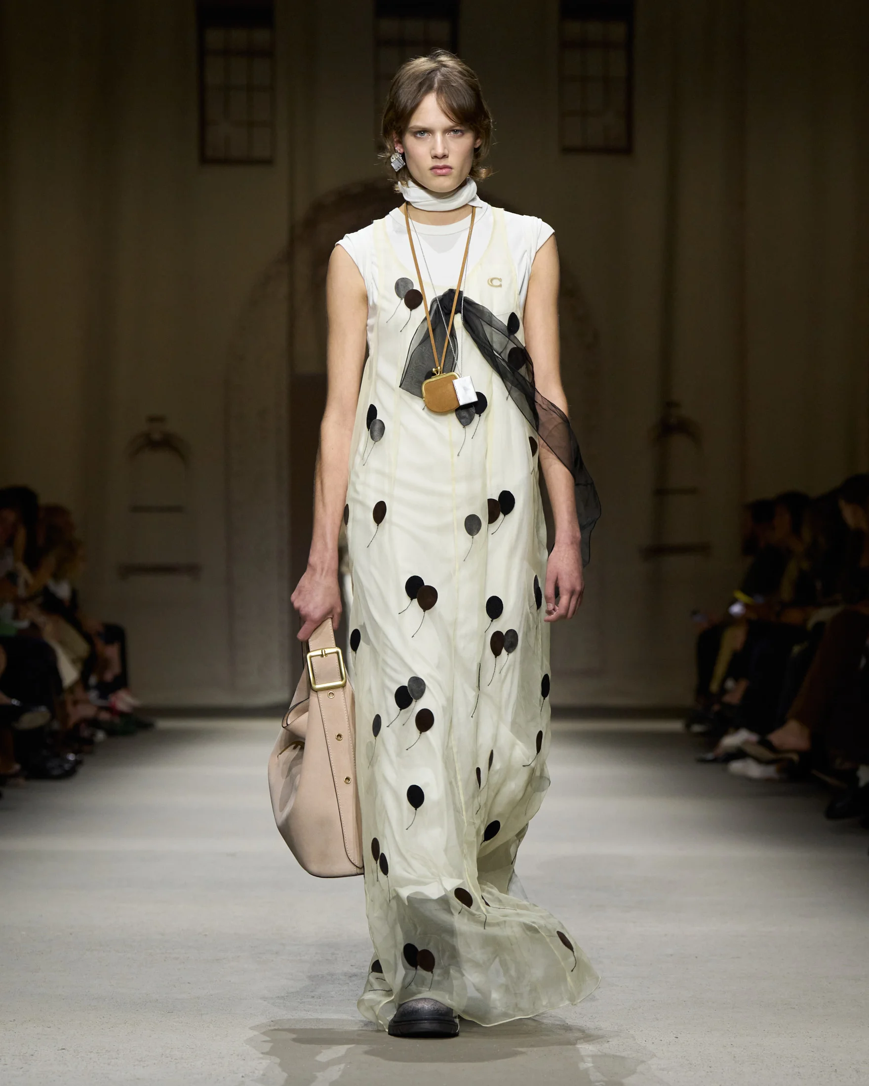2026年春夏コレクション_COACH(コーチ)_モデル_41