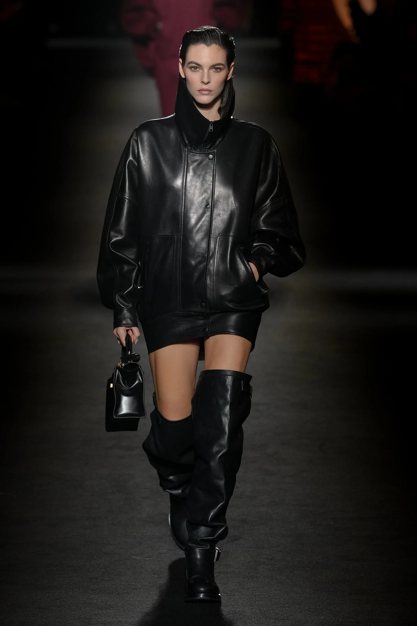 2026-27年秋冬コレクション_BALENCIAGA(バレンシアガ)_モデル_24