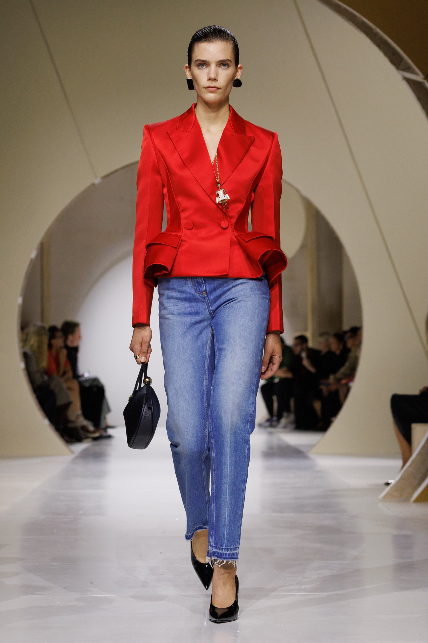 2027年春夏コレクション_GIVENCHY(ジバンシィ)_モデル_8