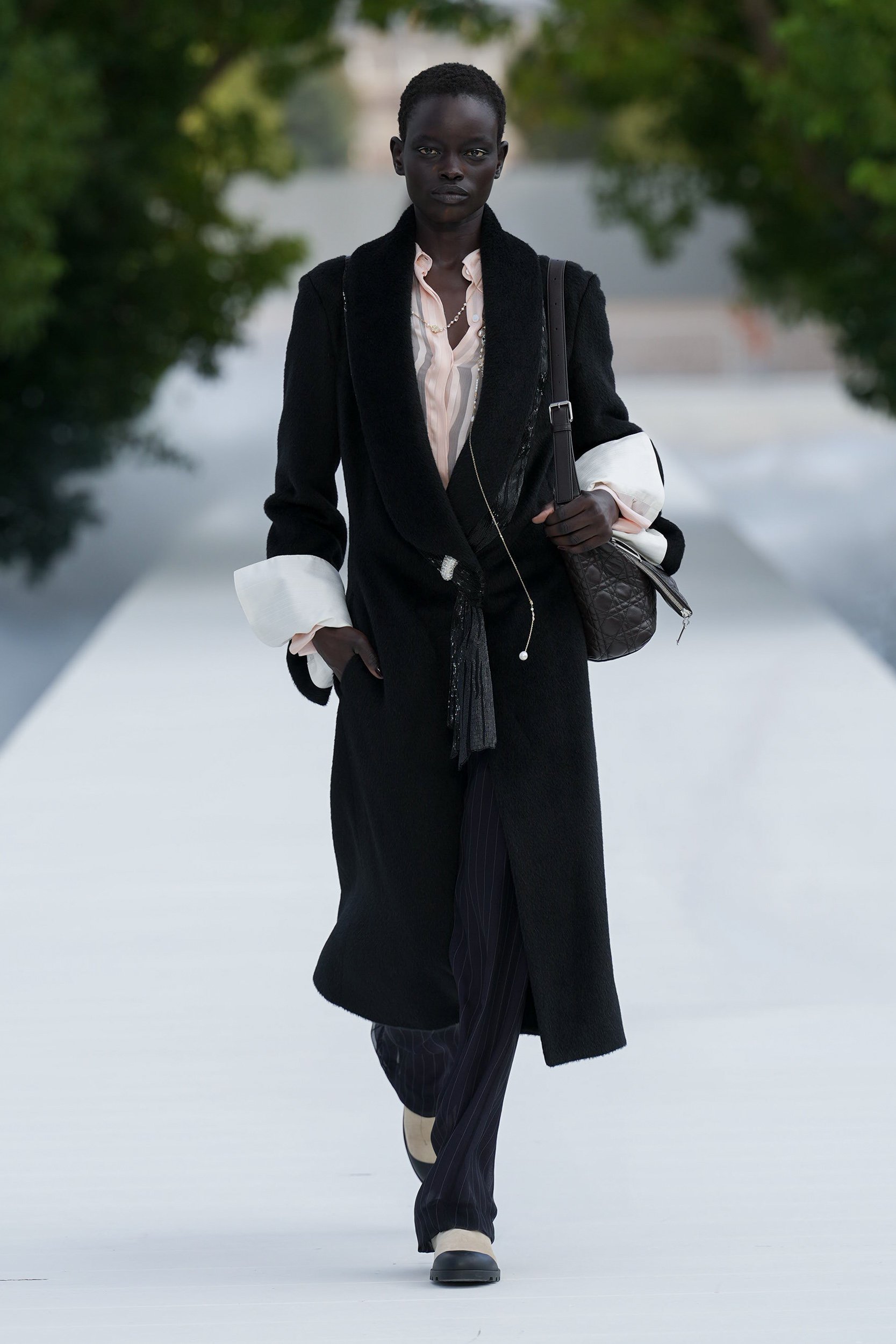 2027年春夏コレクション_DIOR(ディオール)_モデル_27