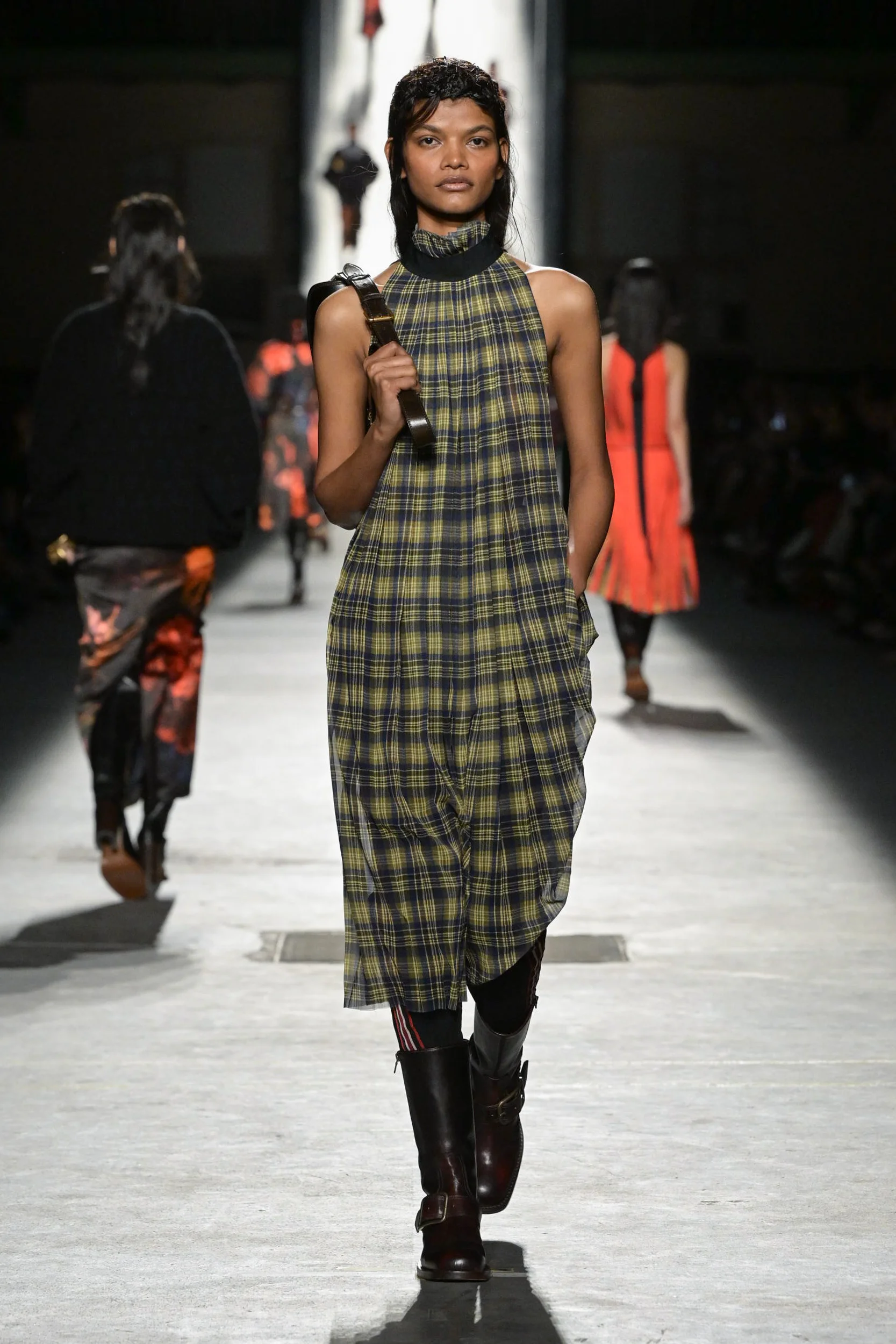 2026-27年秋冬コレクション_DRIES VAN NOTEN(ドリス ヴァン ノッテン)_モデル_49