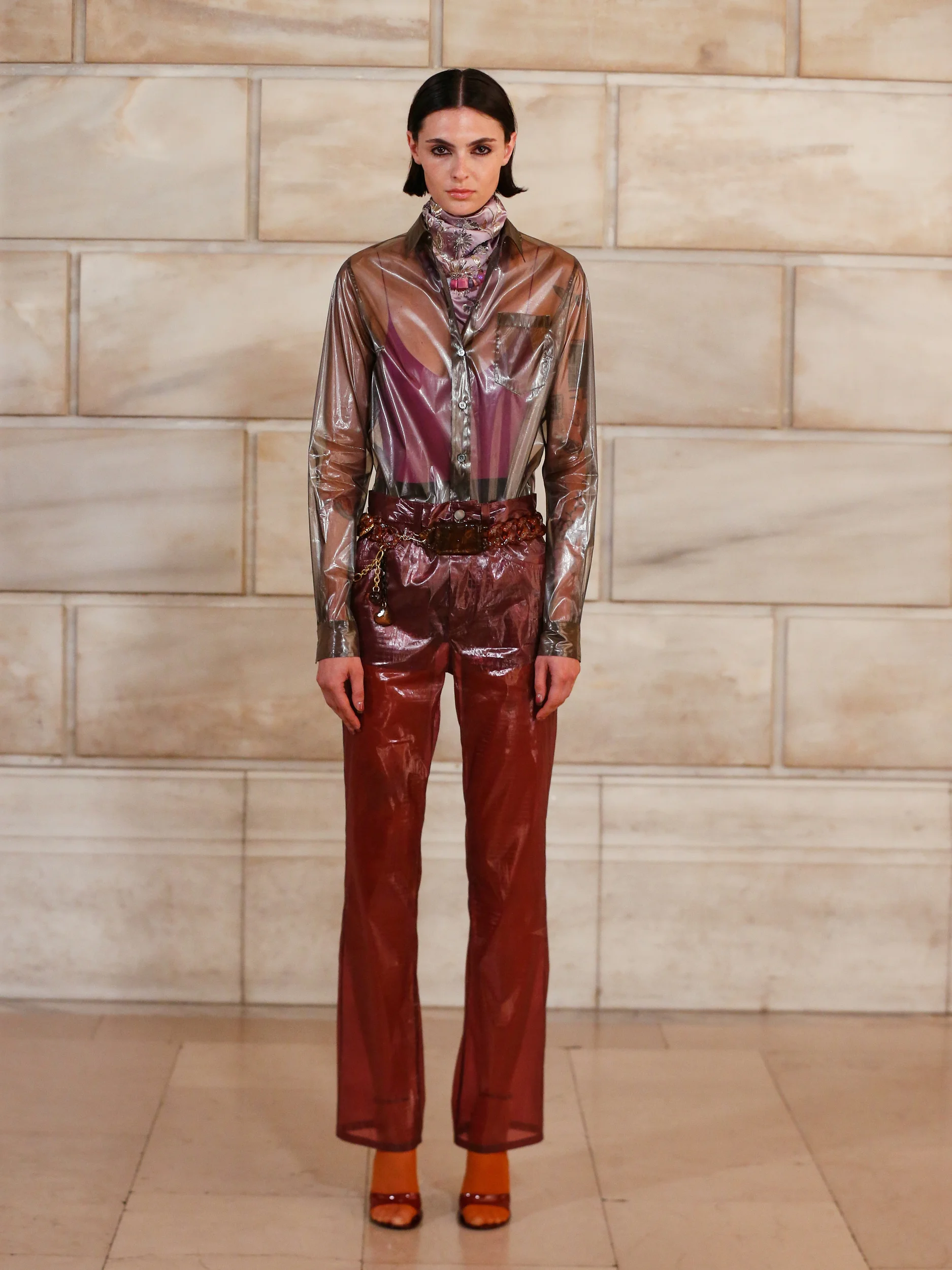 2027年春夏コレクション_MARC JACOBS(マーク ジェイコブス)_モデル_2