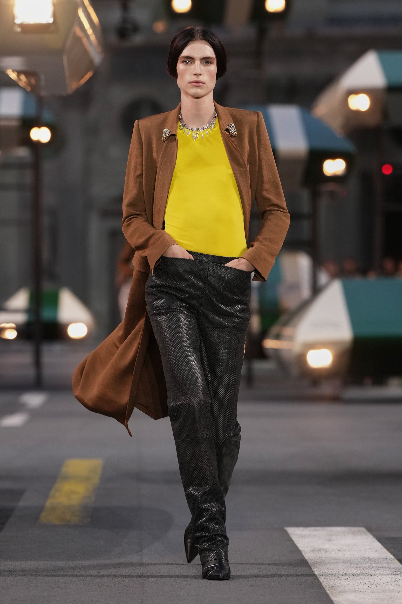 2027年春夏コレクション_LOUIS VUITTON(ルイ・ヴィトン)_モデル_14