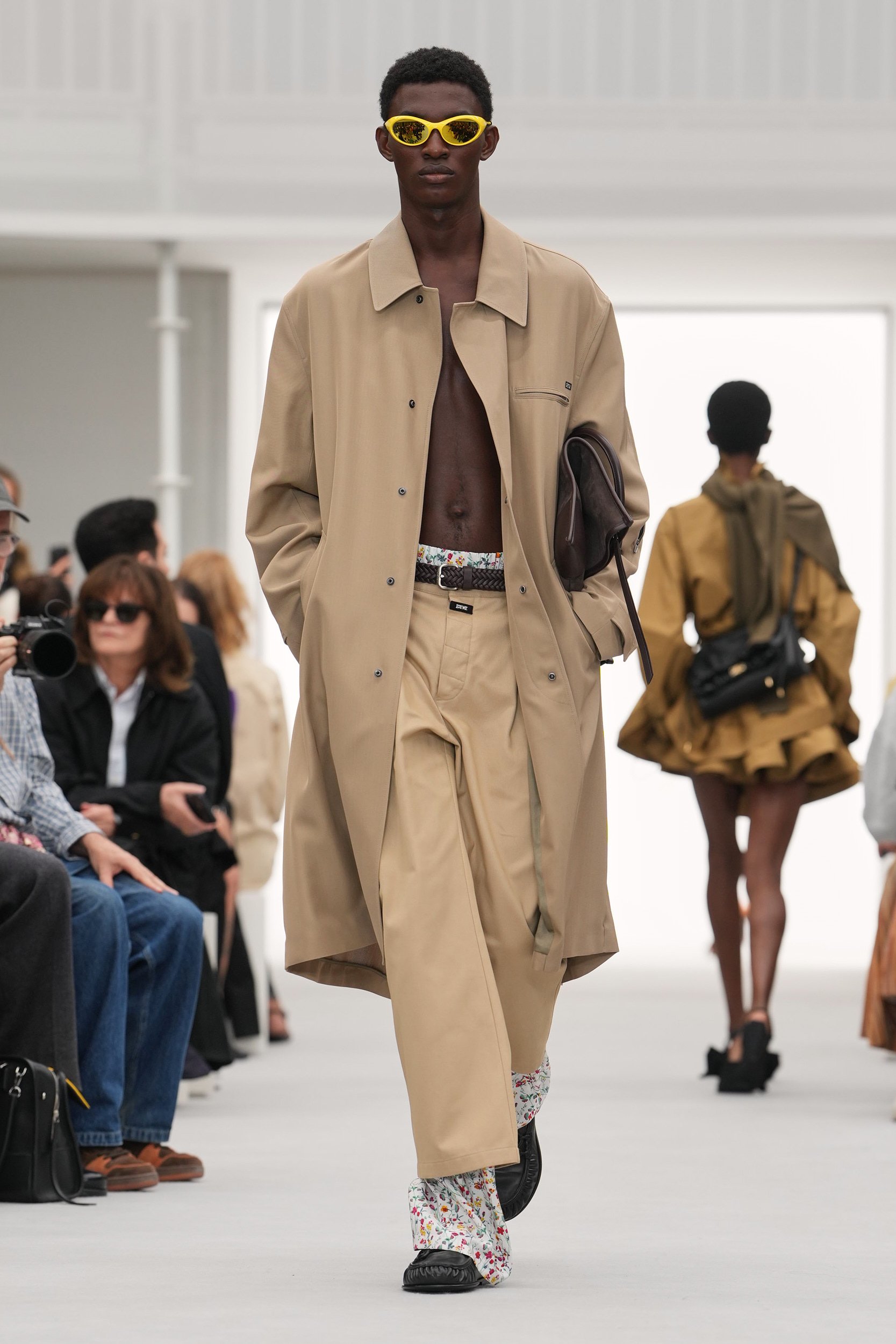 2027年春夏コレクション_LOEWE(ロエベ)_モデル_15