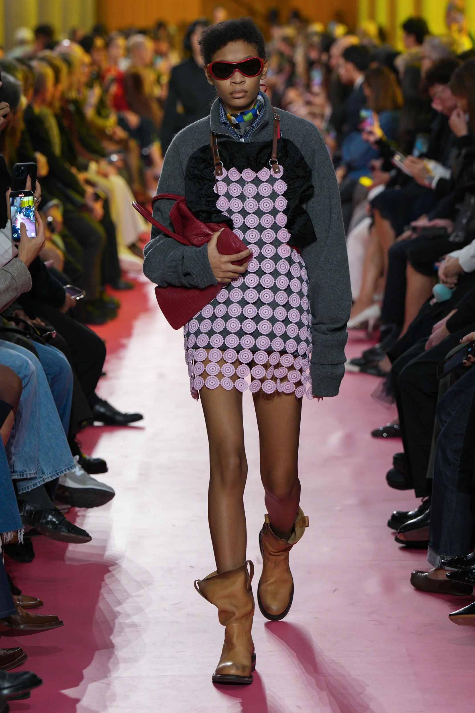 2026年春夏コレクション_MIU MIU(ミュウミュウ)_モデル_44