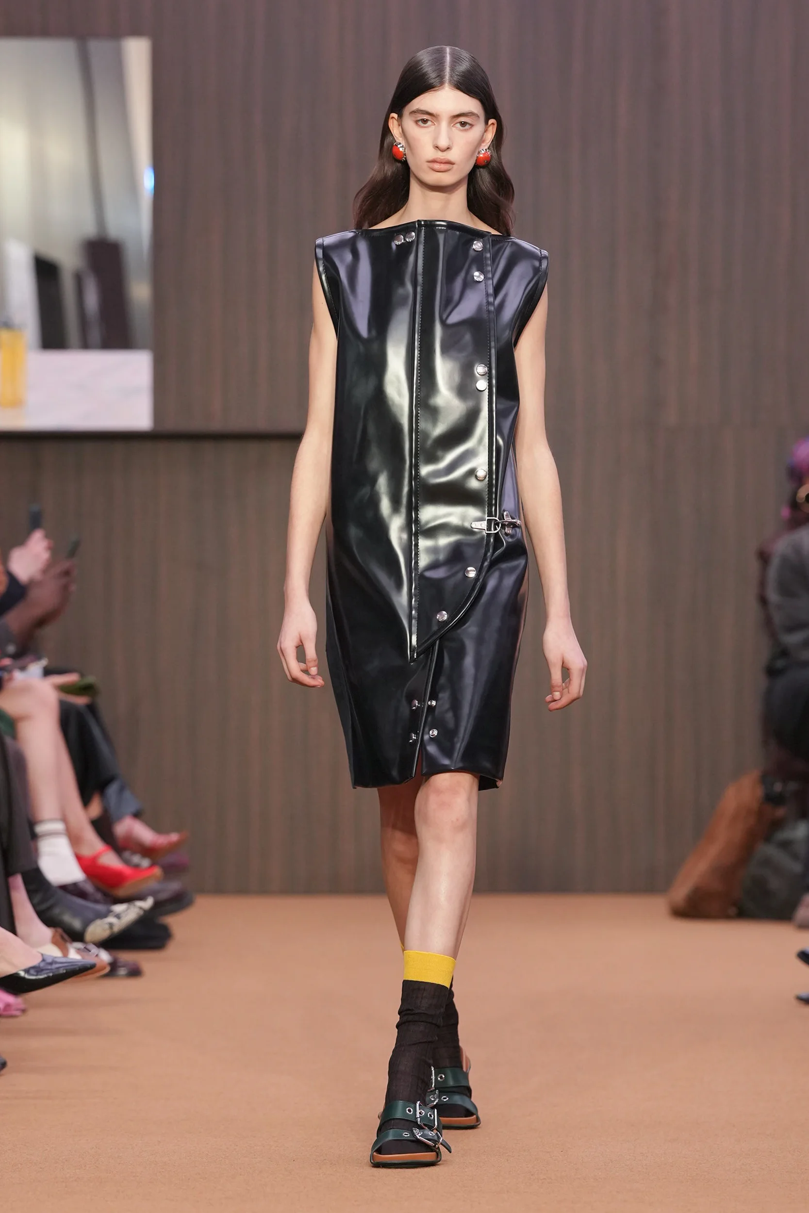 2026-27年秋冬コレクション_MARNI(マルニ)_モデル_54