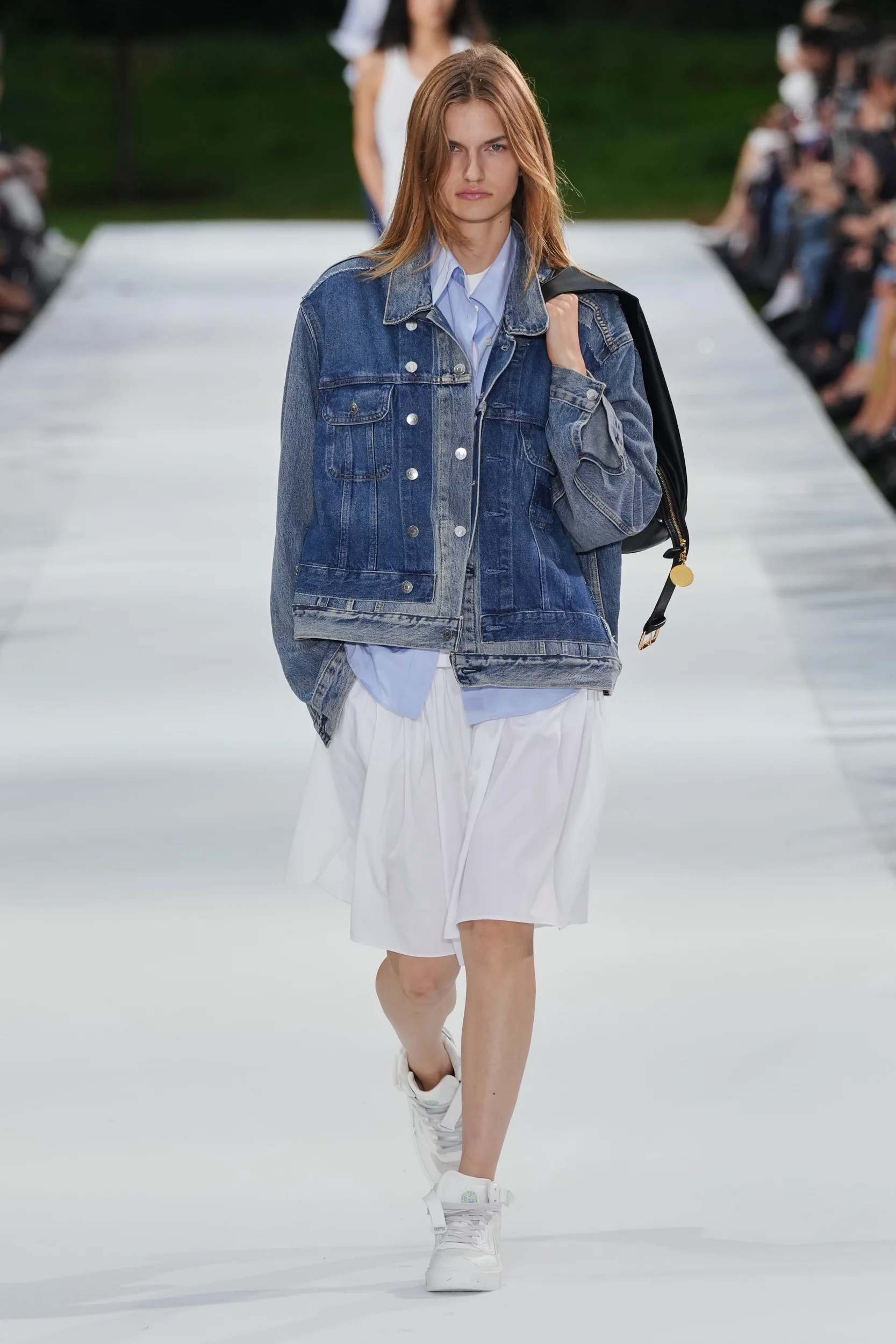 2027年春夏コレクション_STELLA MCCARTNEY(ステラ マッカートニー)_モデル_20