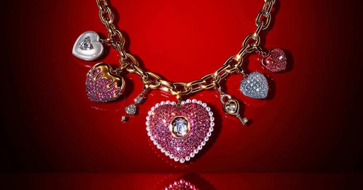 スワロフスキー】からバレンタインデーコレクションが登場