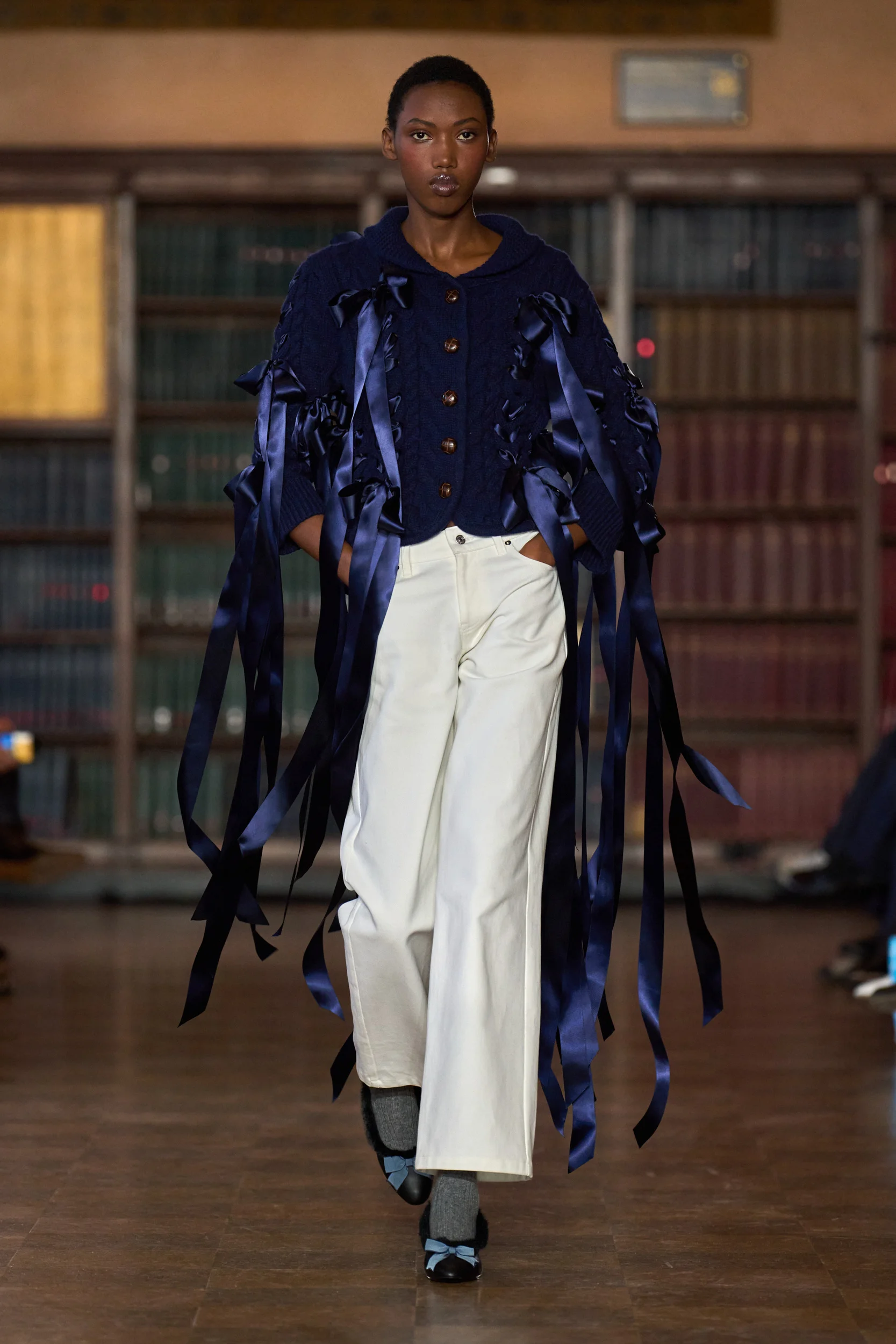 2026-27年秋冬コレクション_SANDY LIANG(サンディ・リアン)_モデル_16