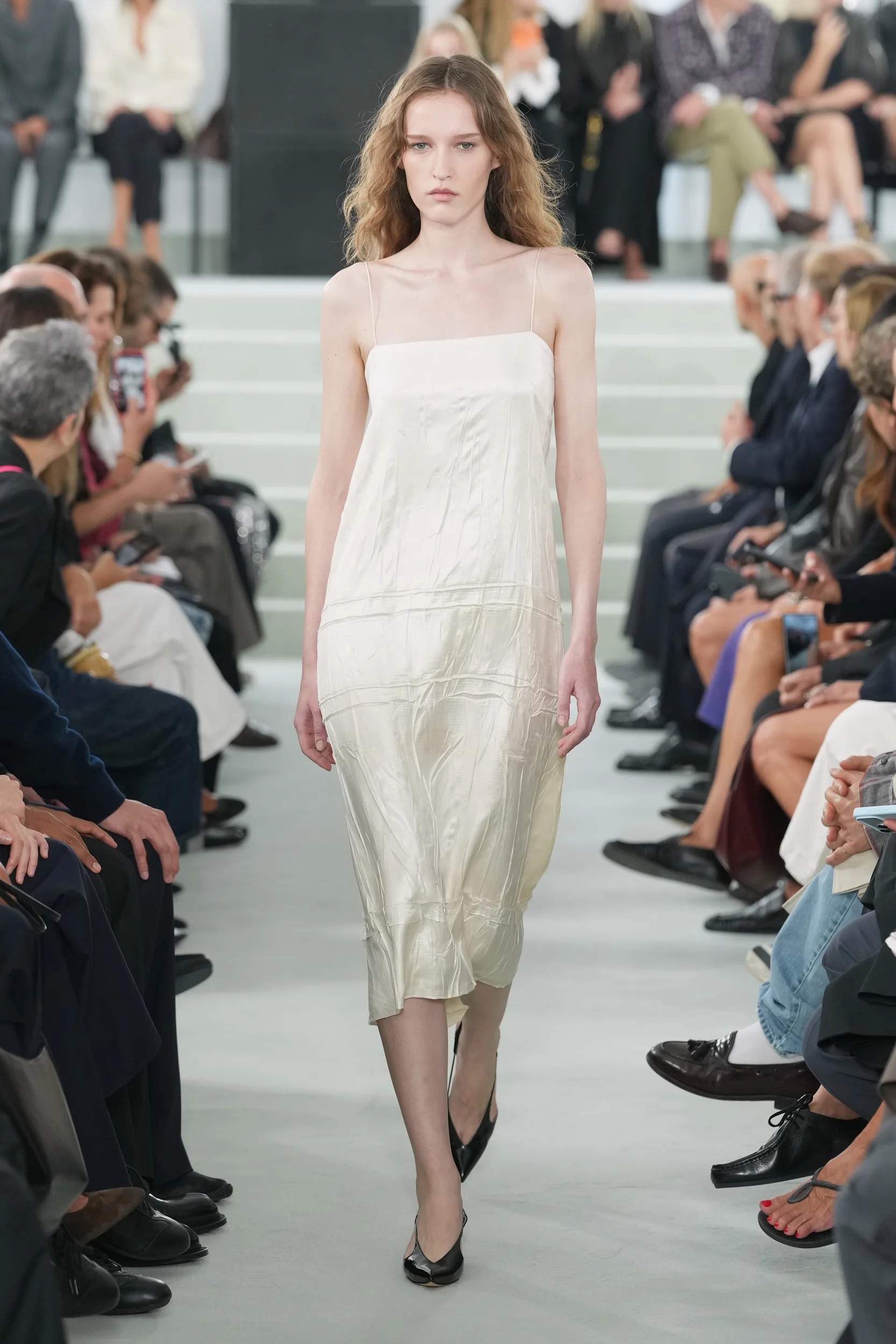2027年春夏コレクション_JIL SANDER(ジル サンダー)_モデル_49