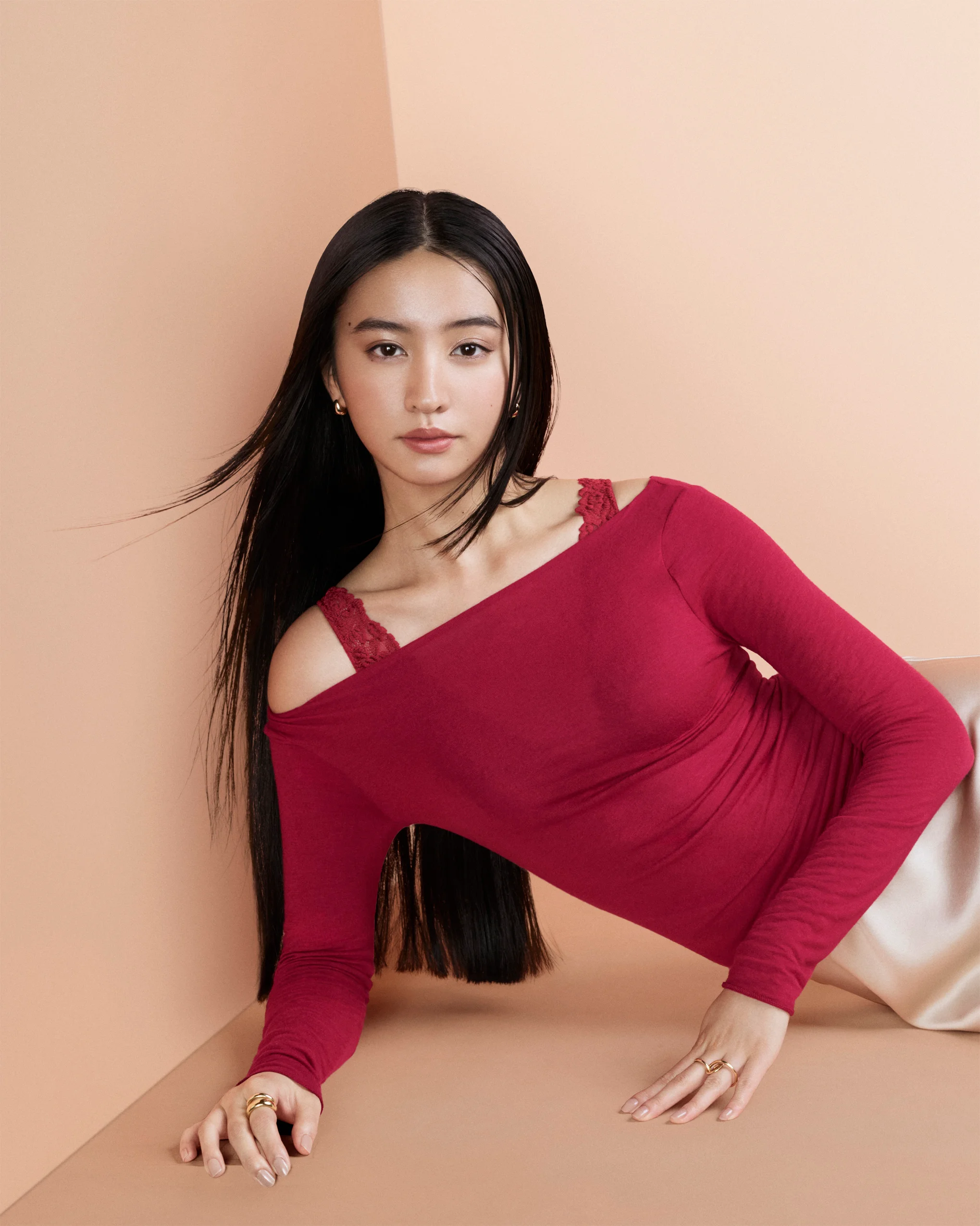 Intimissimi　インティミッシミ、感性を満たすランジェリー　Kōki,がまとうPretty Flowersコレクションの画像5
