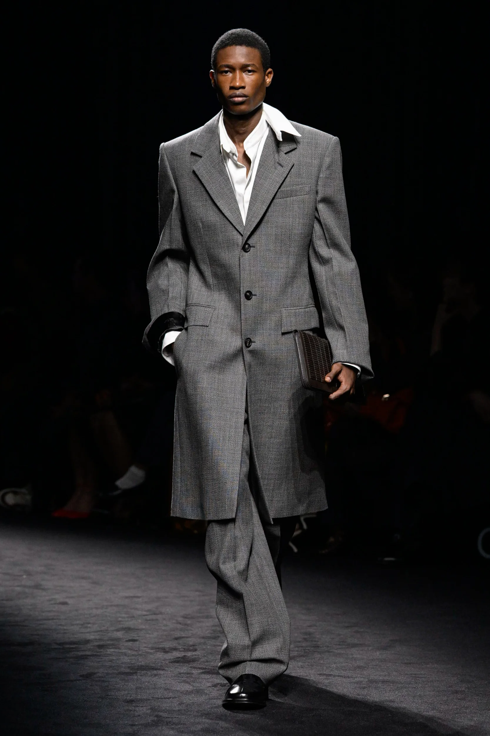 2026-27年秋冬コレクション_FERRAGAMO(フェラガモ)_モデル_20