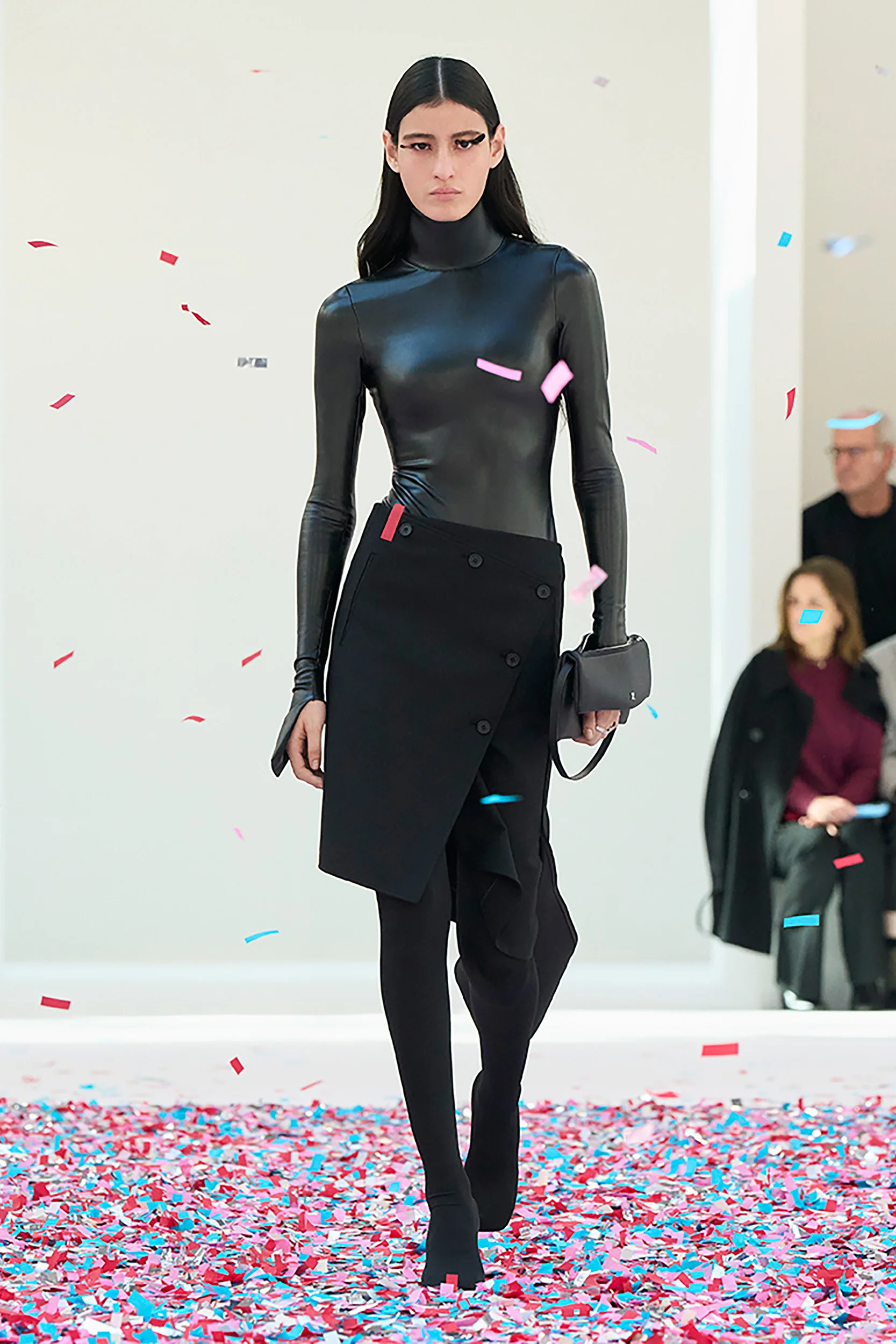 2025年秋冬コレクション_COURREGES(クレージュ)_モデル_24