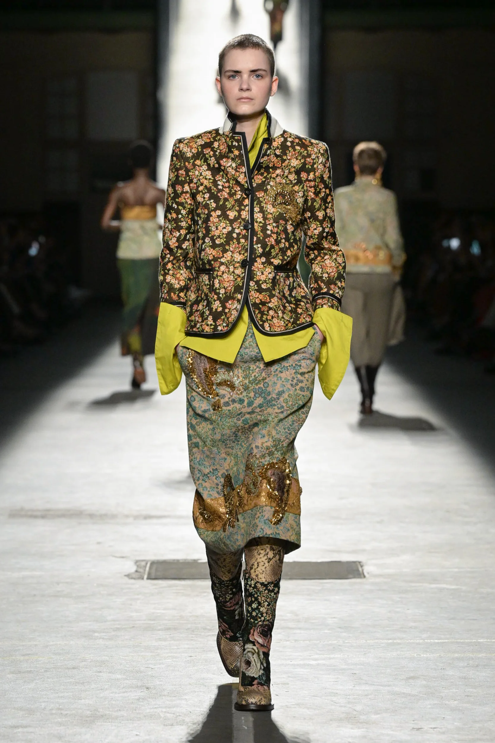 2026-27年秋冬コレクション_DRIES VAN NOTEN(ドリス ヴァン ノッテン)_モデル_18