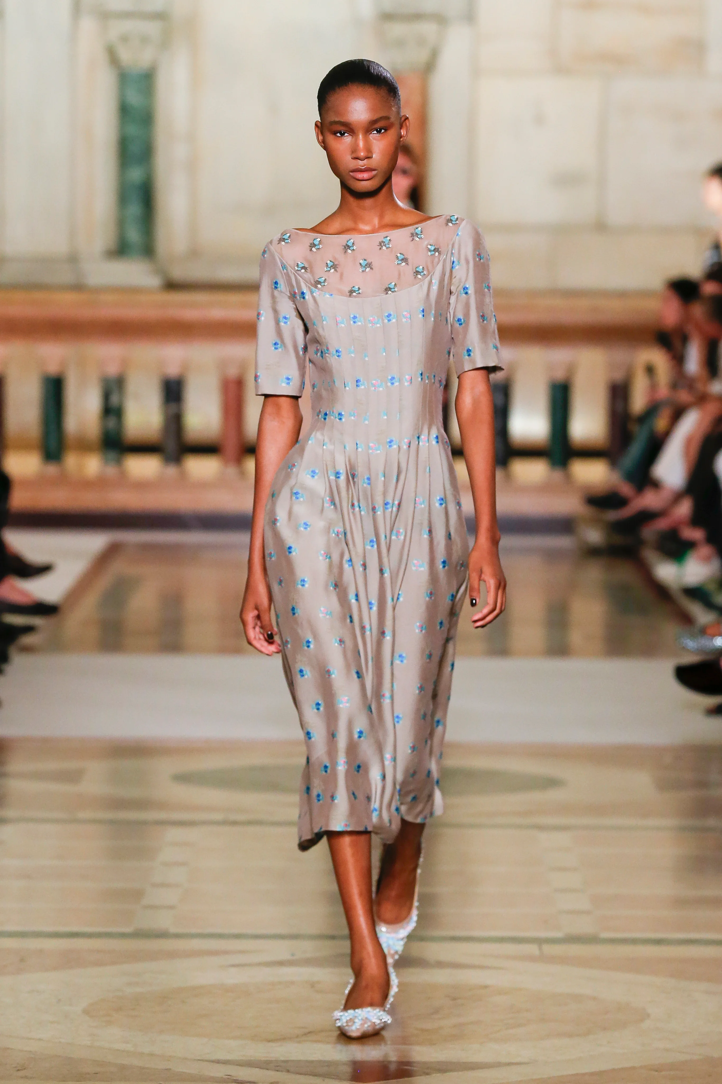 2026年春夏コレクション_TORY BURCH(トリー バーチ)_モデル_1