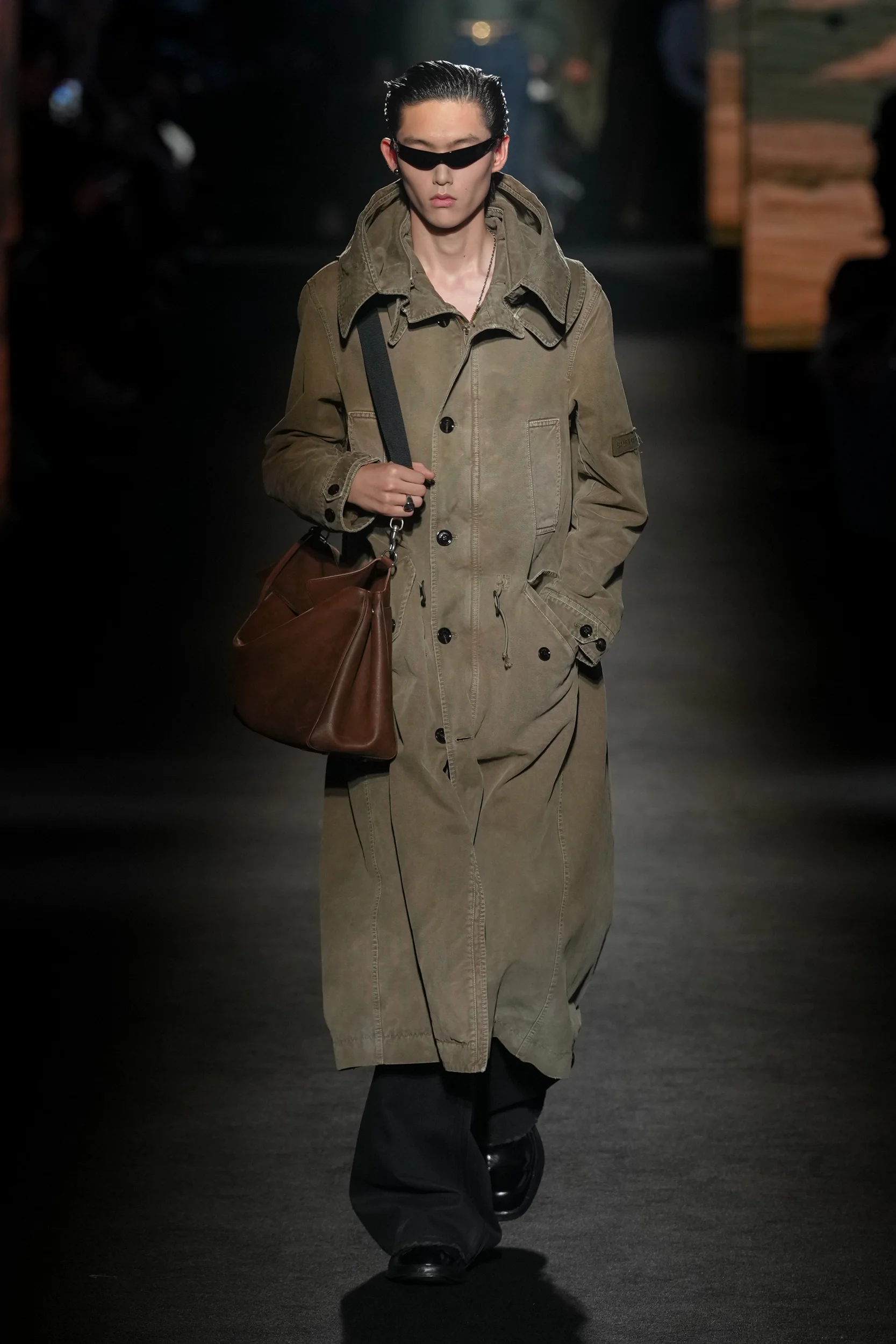 2026-27年秋冬コレクション_BALENCIAGA(バレンシアガ)_モデル_54