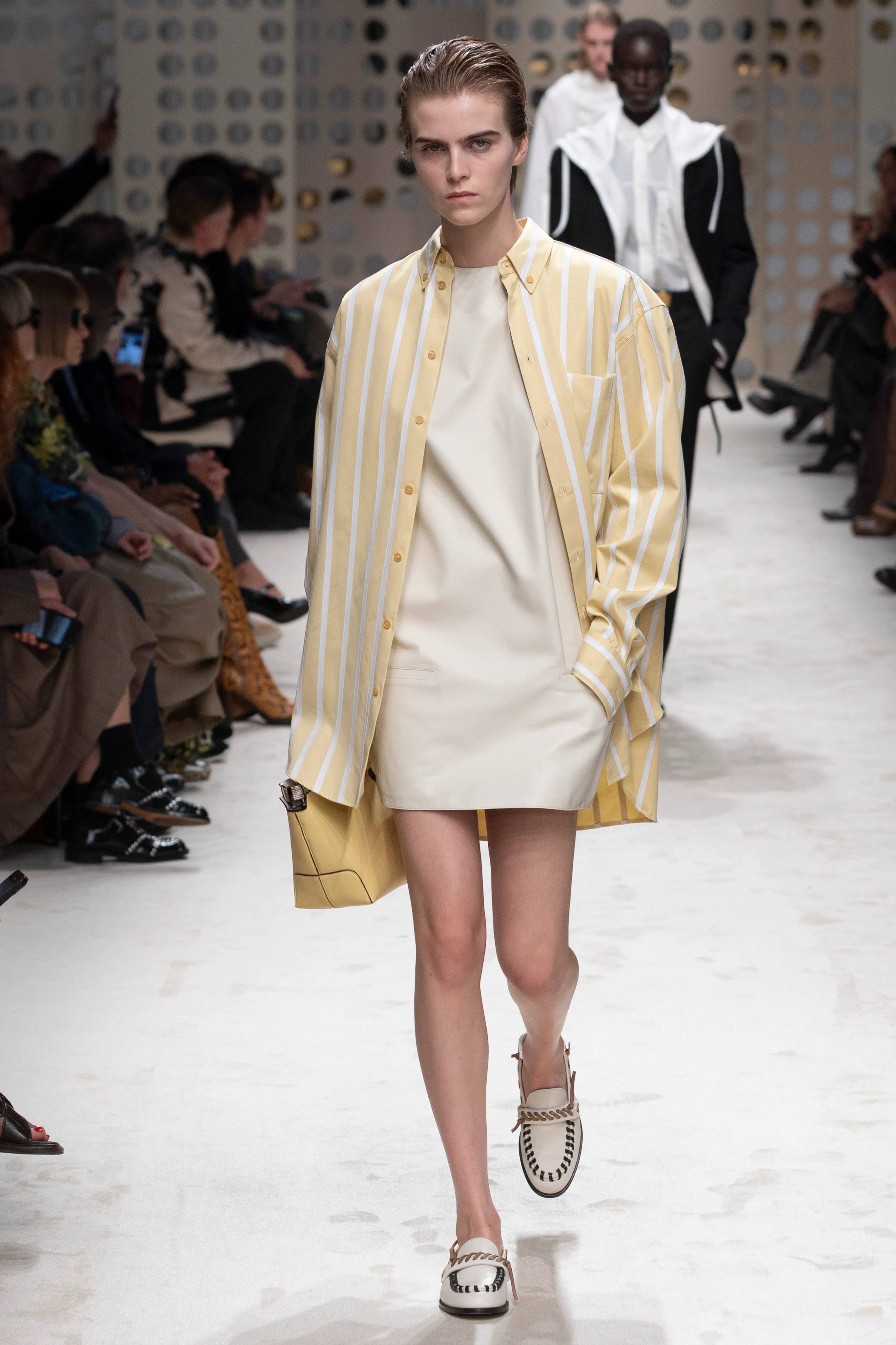 2026年春夏コレクション_TOD'S(トッズ)_モデル_18