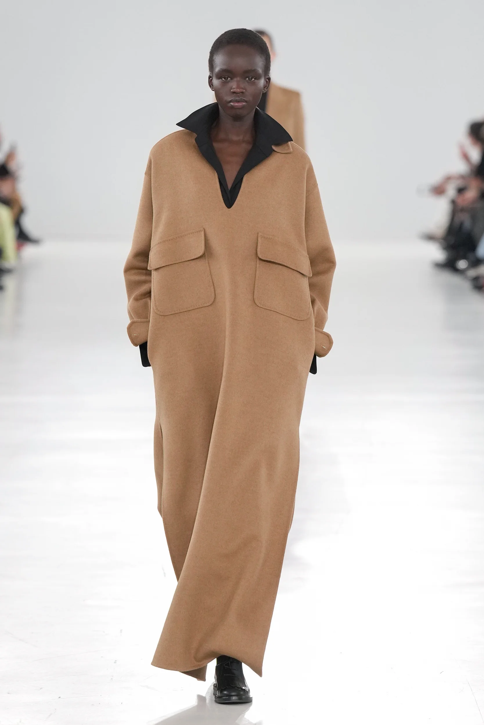 2024-25年秋冬コレクション_MAX MARA(マックスマーラ)_モデル_31