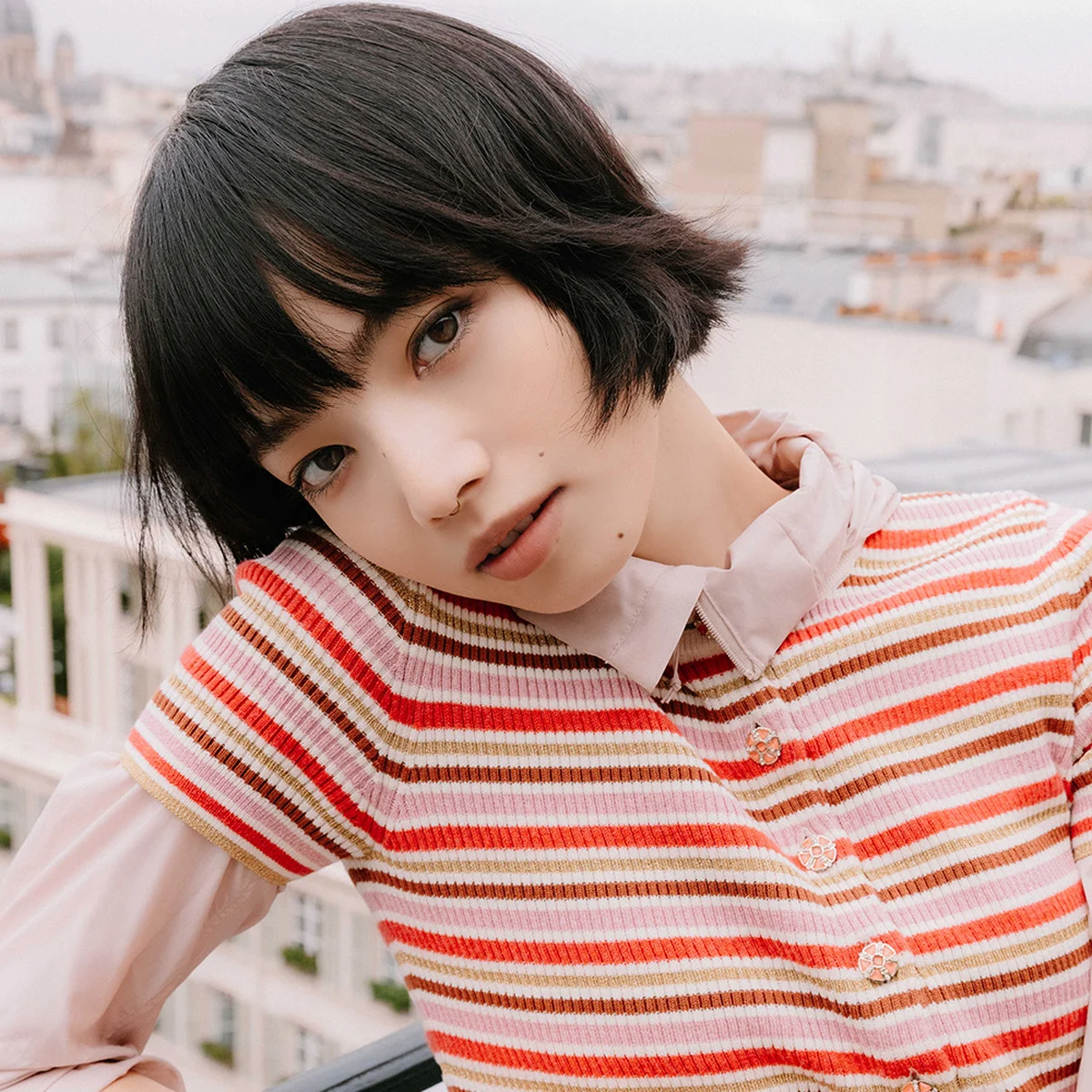 【シャネル】小松菜奈、グレイシー・エイブラムスら着用！ セレブリティに愛されるアイコンウォッチ「プルミエール」