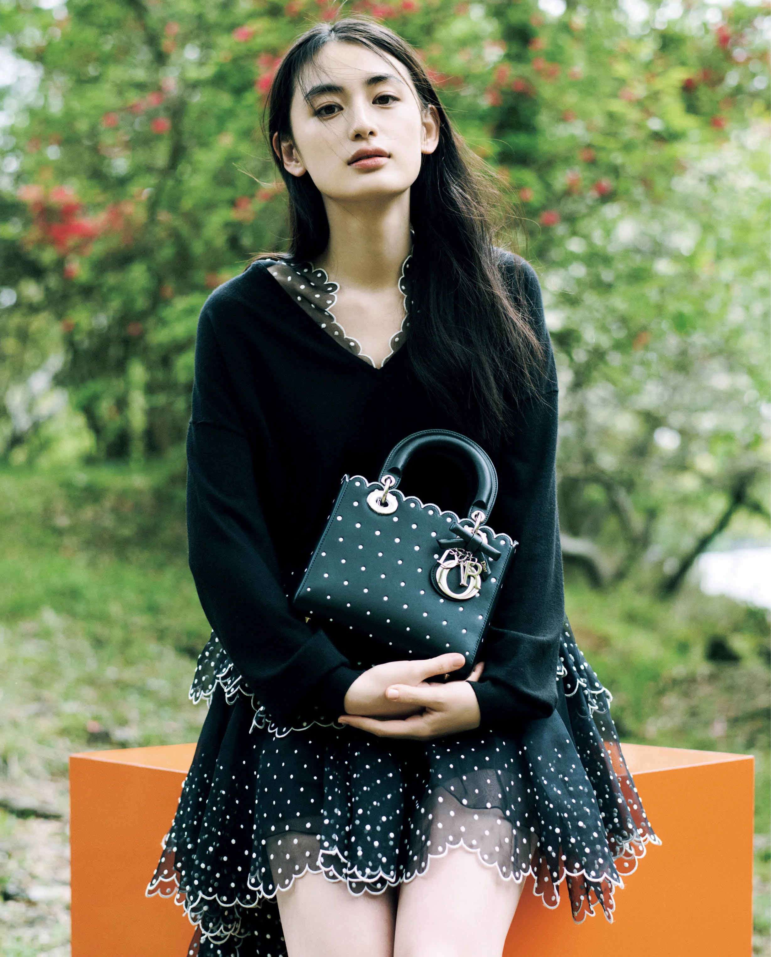 RIKAKO YAGI in Dior　ノスタルジアの光が降る庭での画像2