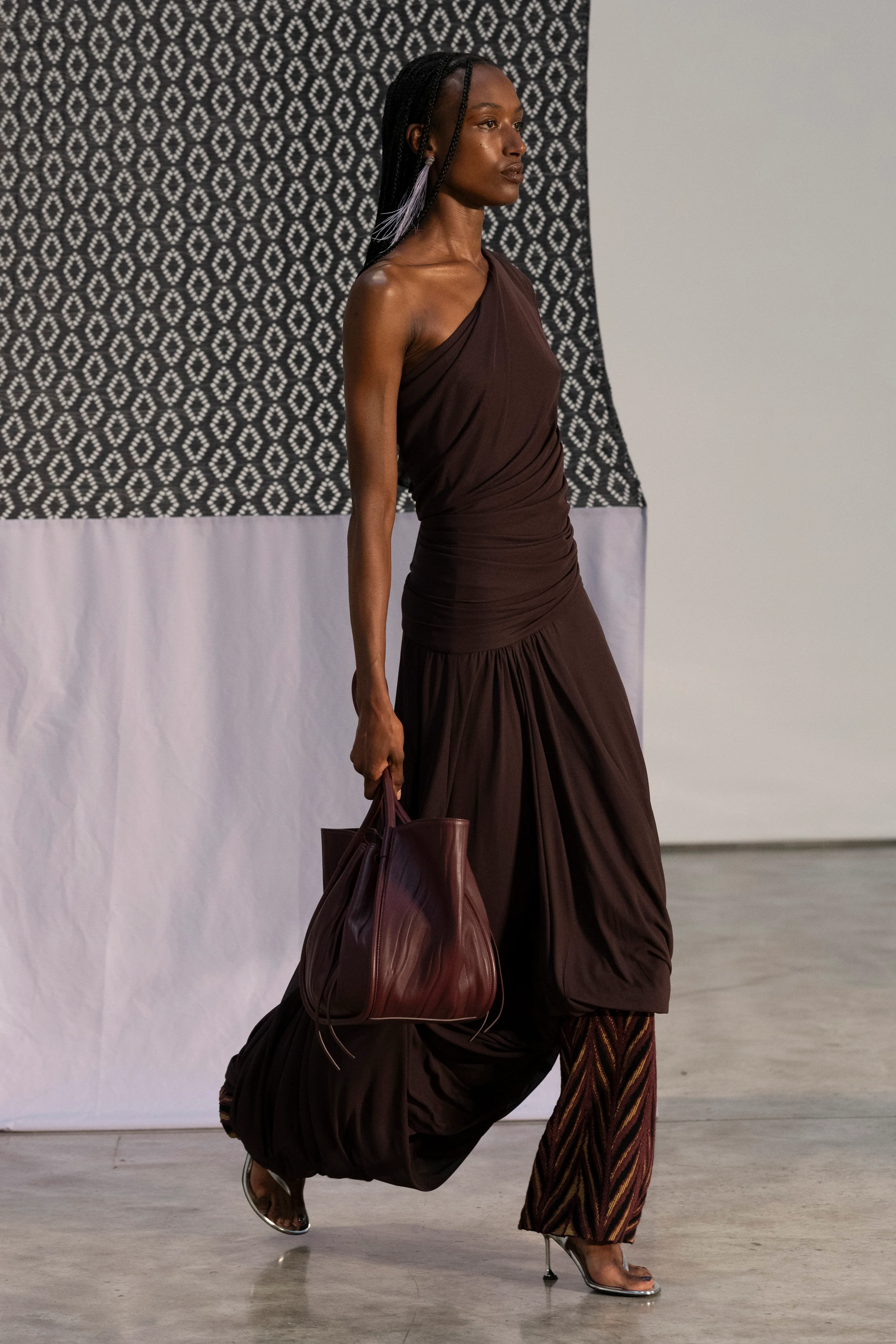 2026年春夏コレクション_PROENZA SCHOULER(プロエンザ スクーラー)_モデル_3