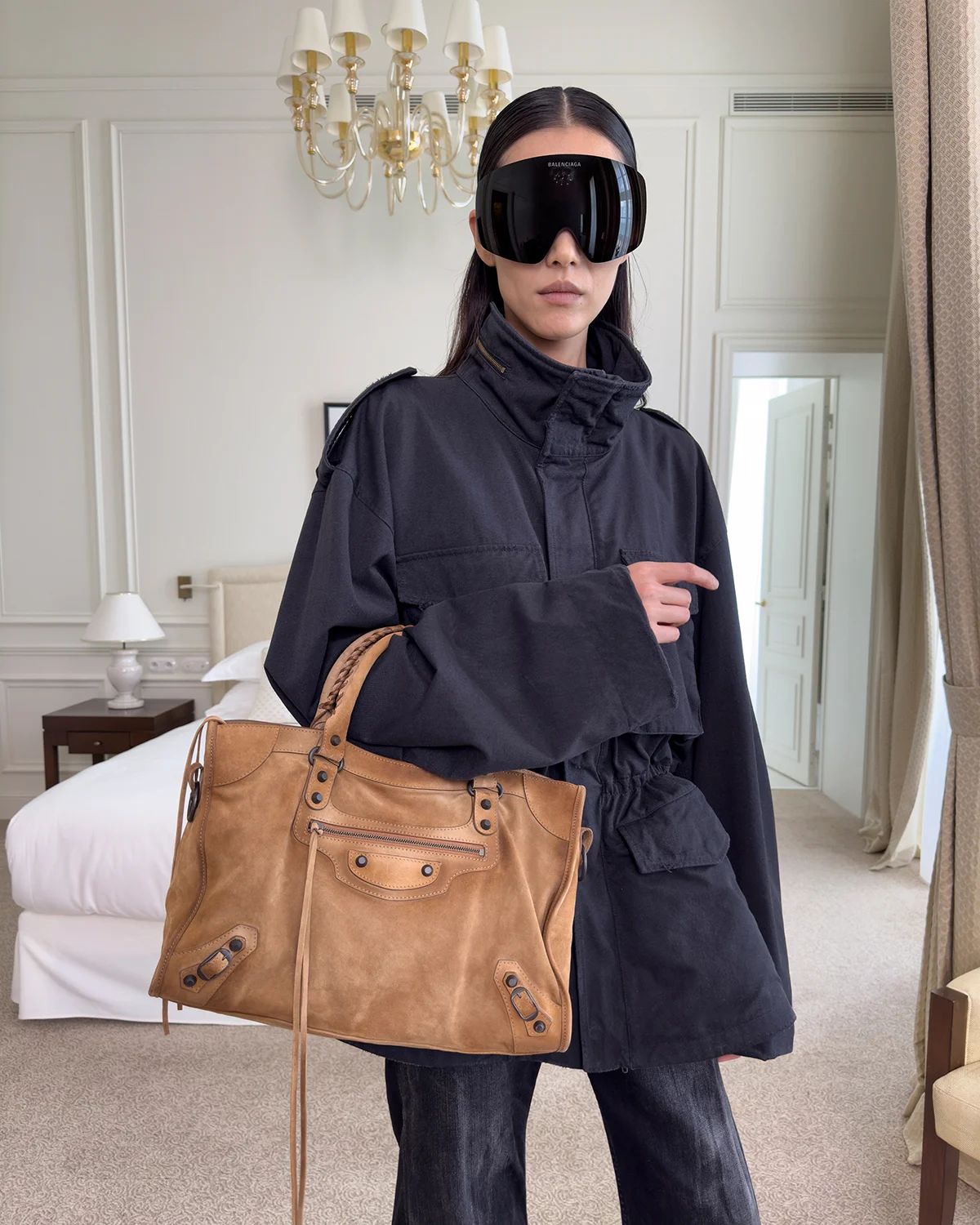 BALENCIAGA　感性を刺激するアイコンの画像8