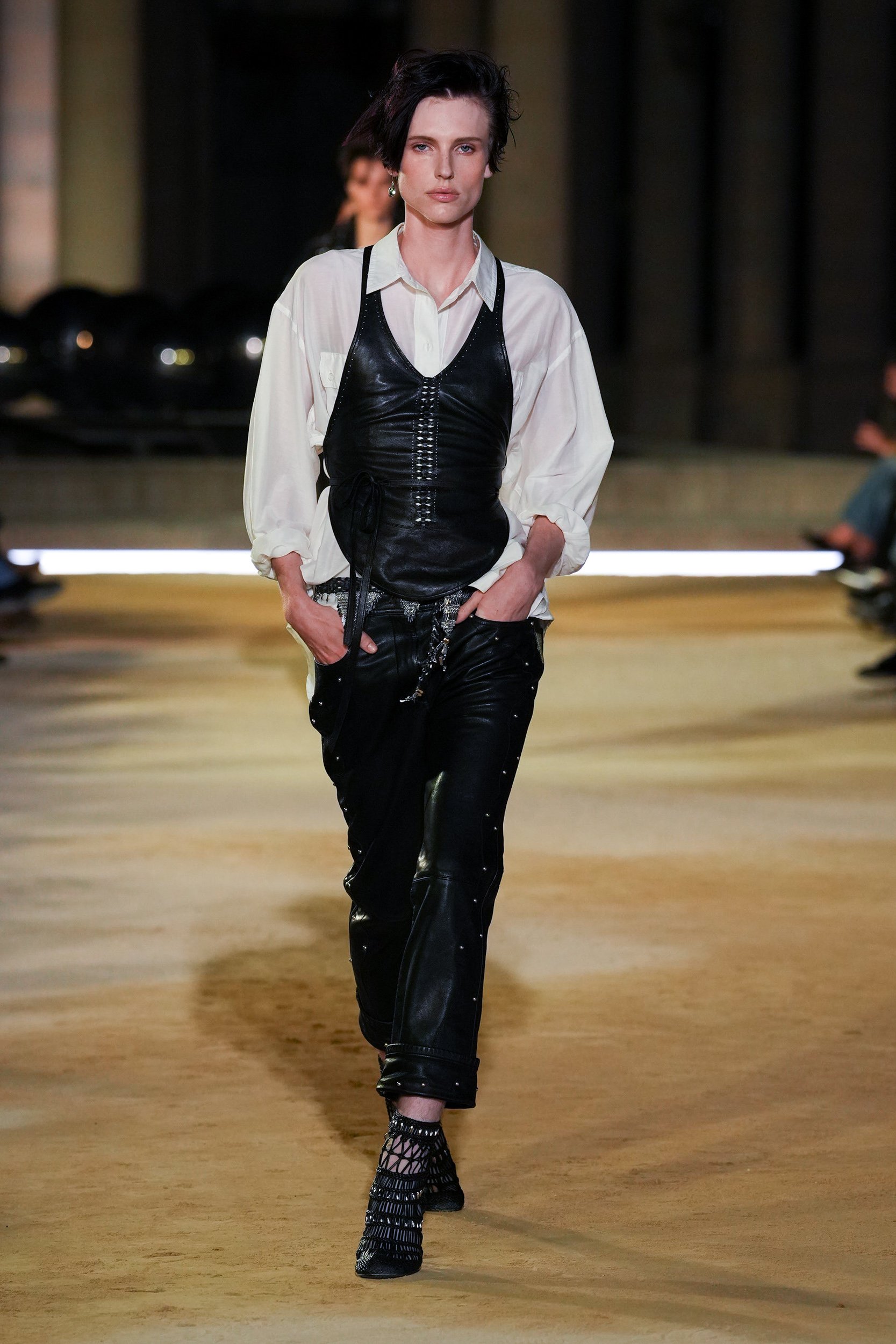 2027年春夏コレクション_ISABEL MARANT(イザベル マラン)_モデル_10