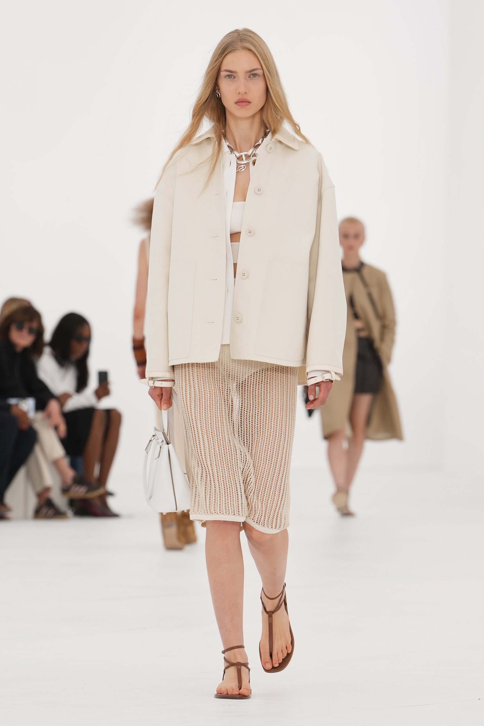 2027年春夏コレクション_HERMÈS(エルメス)_モデル_11