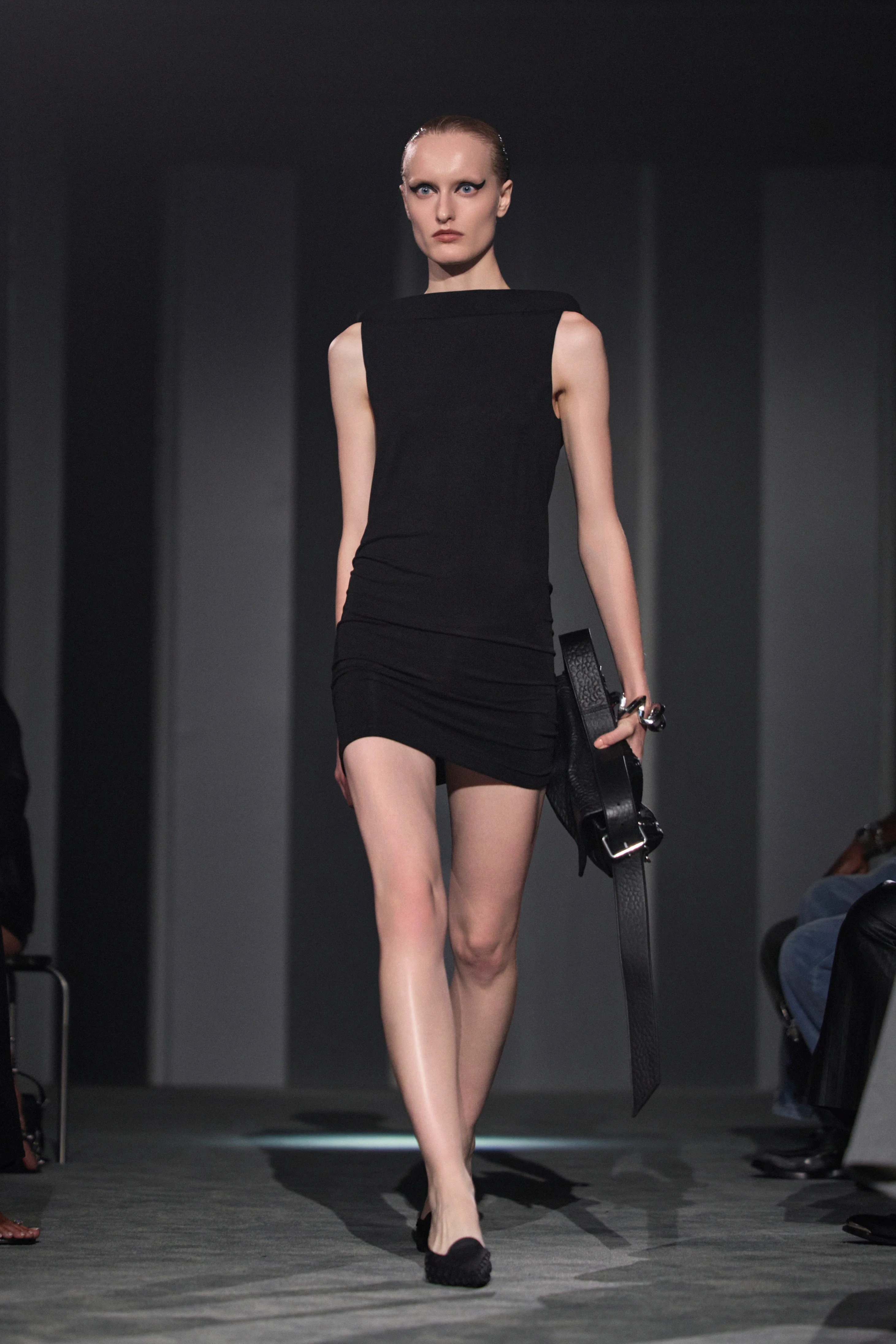 2026年春夏コレクション_ALEXANDER WANG(アレキサンダー ワン)_モデル_32