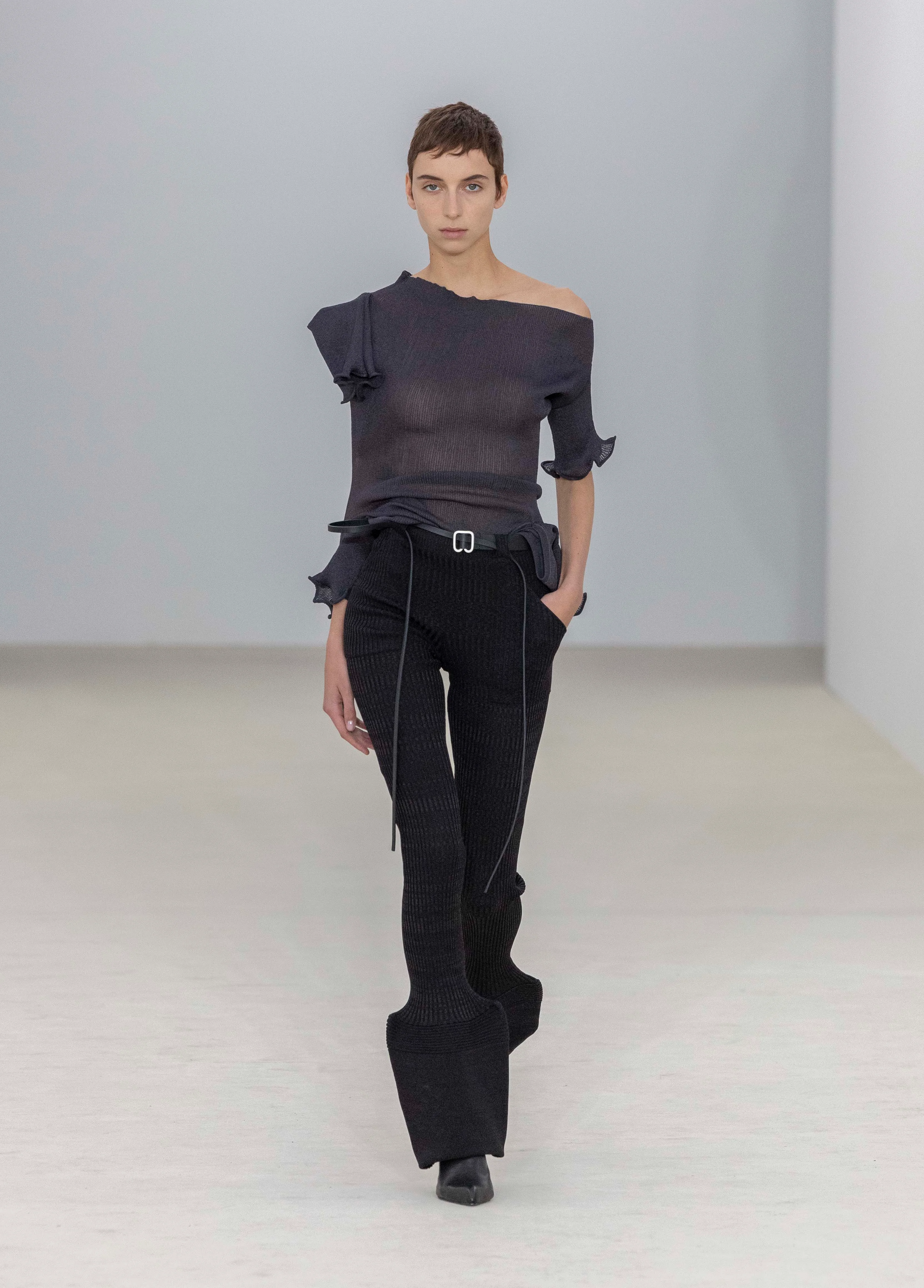 2026年春夏コレクション_ISSEY MIYAKE(イッセイミヤケ)_モデル_46