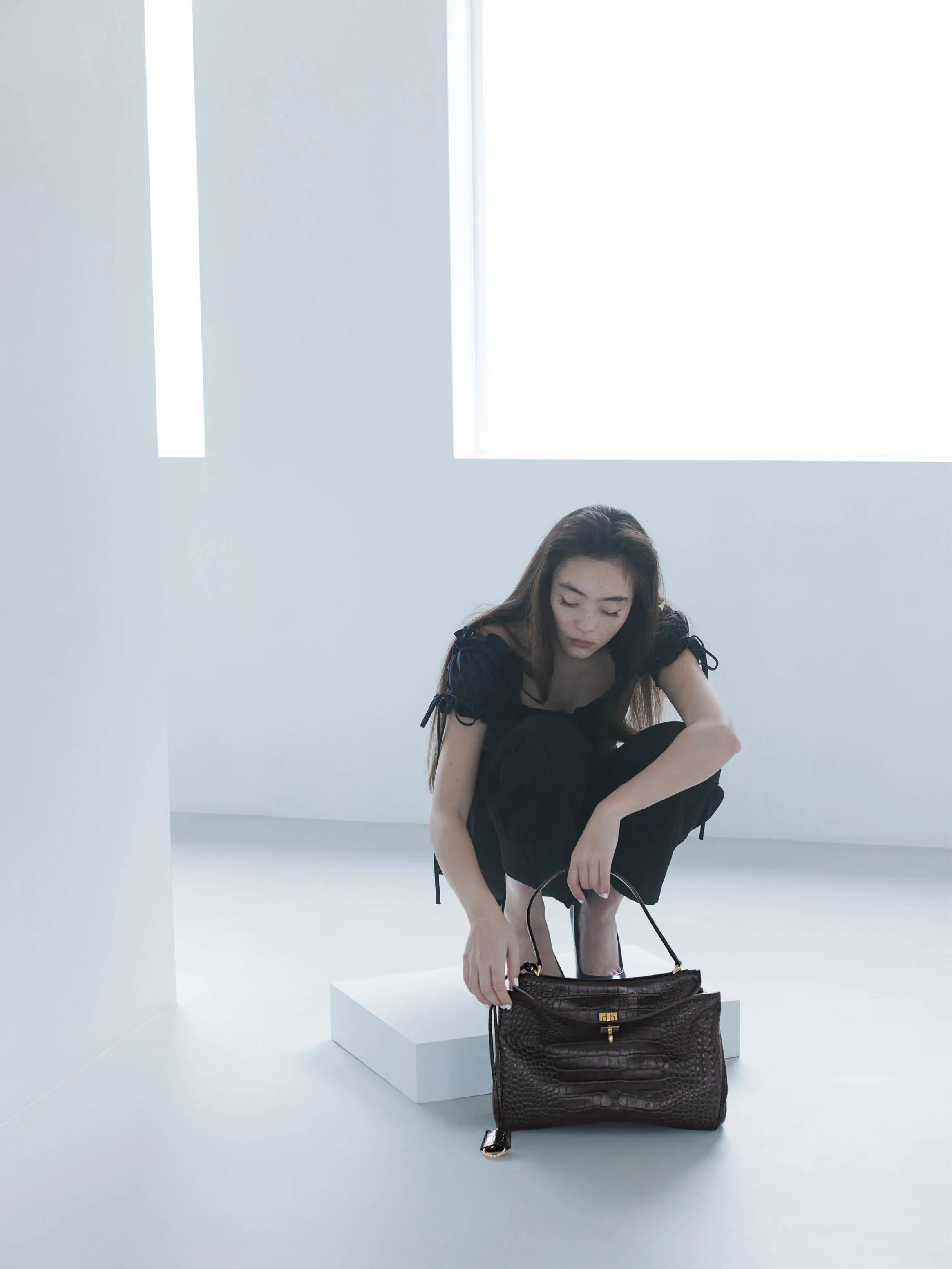 バッグ「ロデオ ハンドバッグ ミディアム」〈H23.5×W35×D11〉（取り外し可能なストラップつき）￥726,000