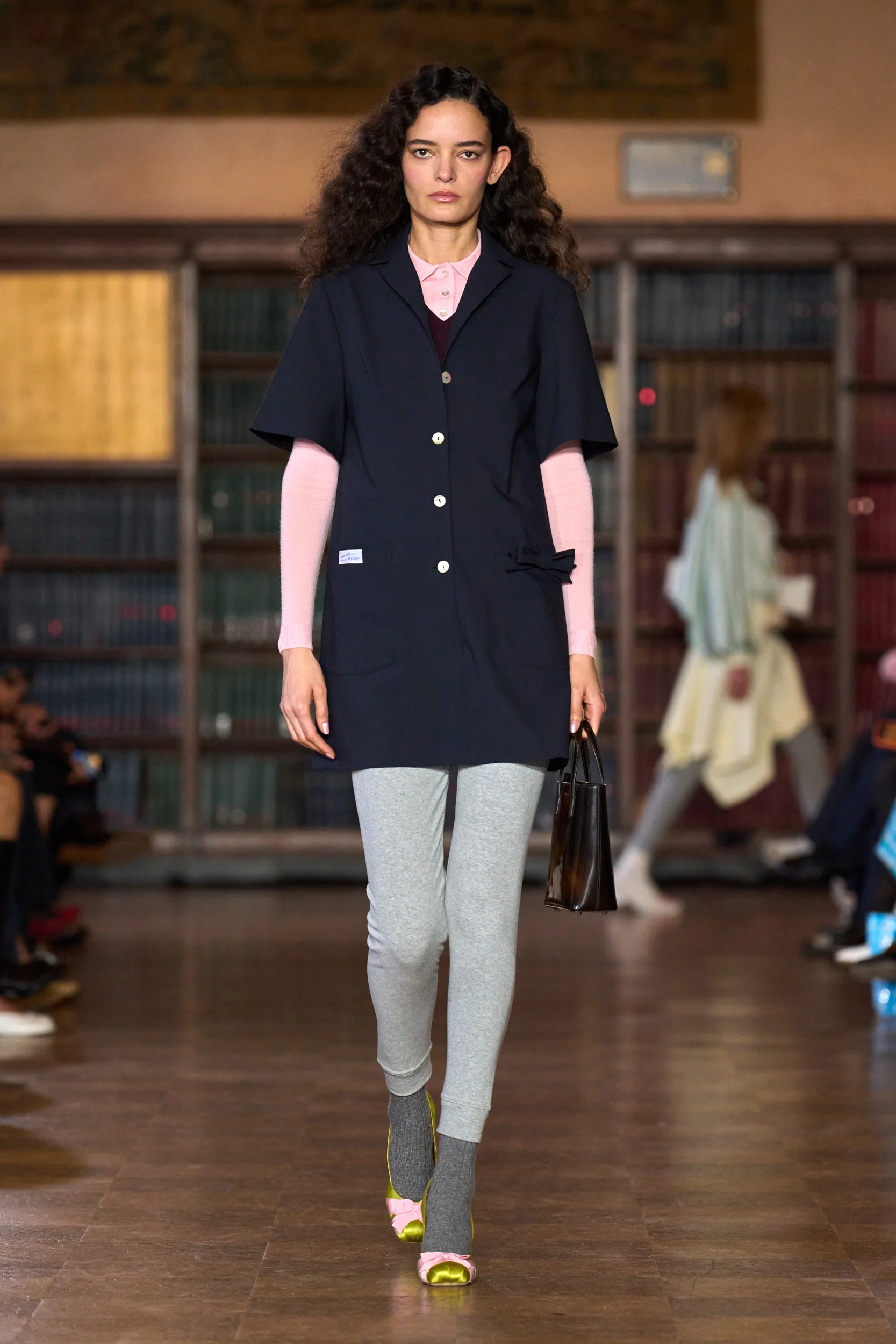 2026-27年秋冬コレクション_SANDY LIANG(サンディ・リアン)_モデル_13