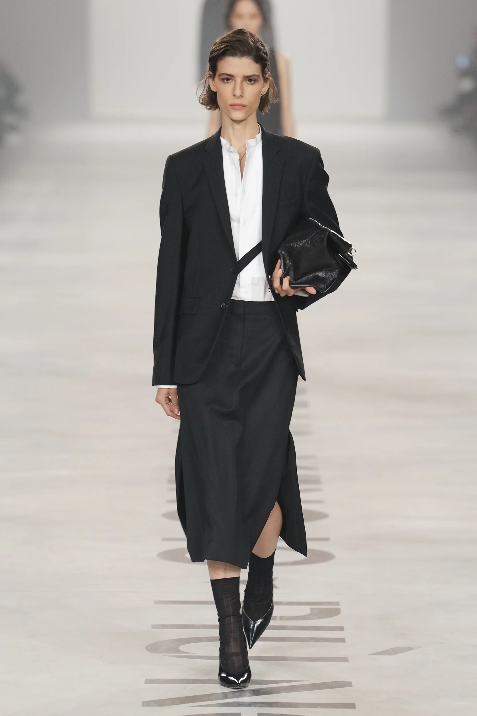 2026-27年秋冬コレクション_FENDI(フェンディ)_モデル_9