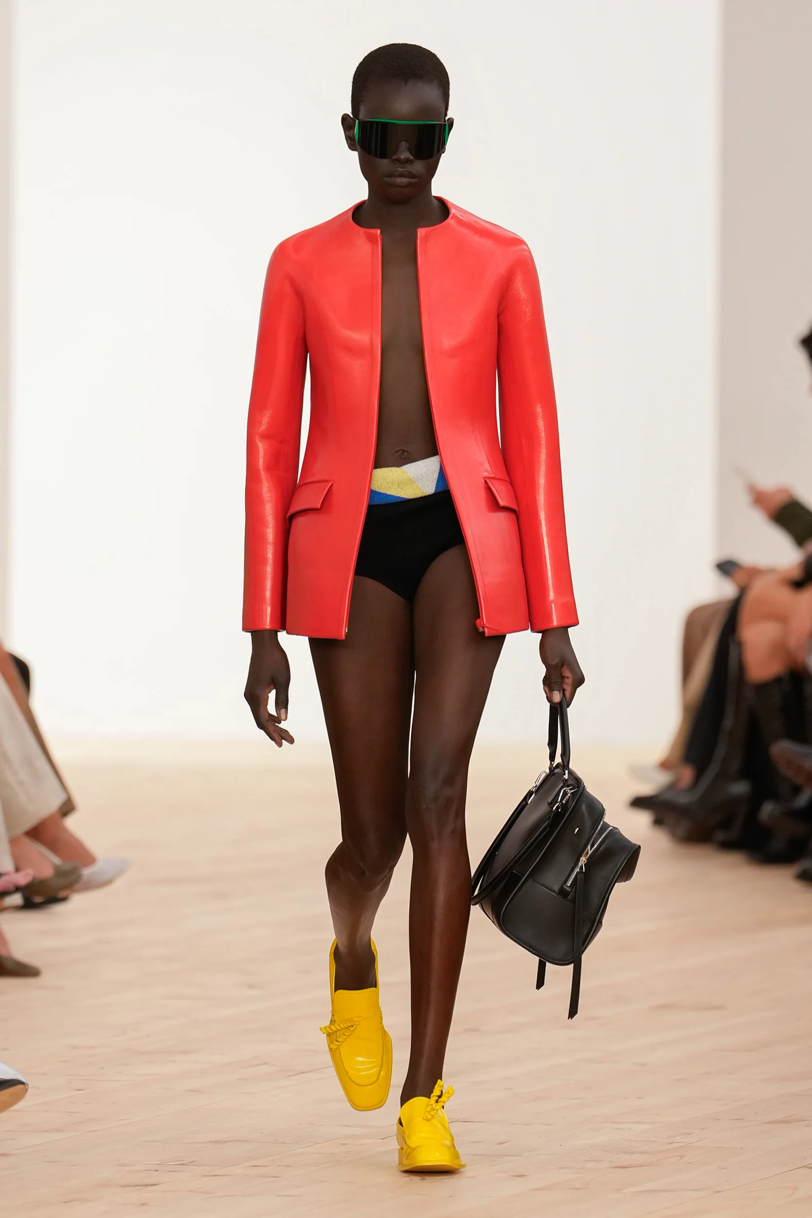 2026年春夏コレクション_LOEWE(ロエベ)_モデル_54