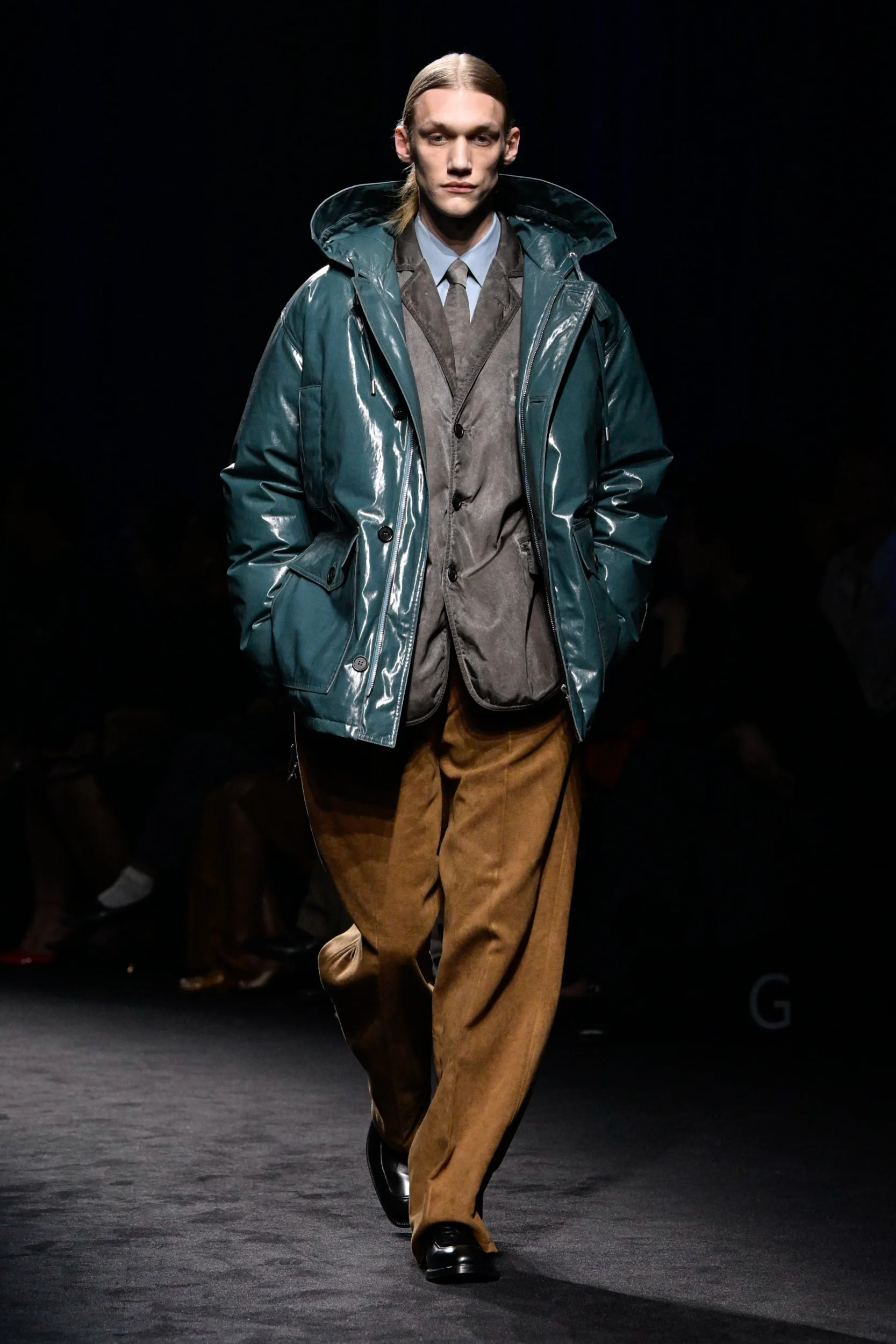 2026-27年秋冬コレクション_FERRAGAMO(フェラガモ)_モデル_36