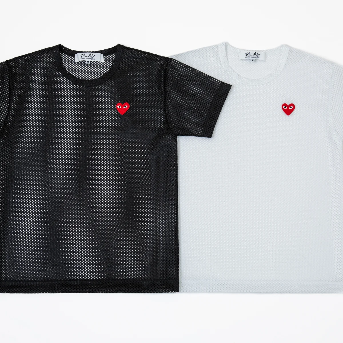 【プレイ・コム デ ギャルソン】から、初のメッシュ素材Tシャツが発売