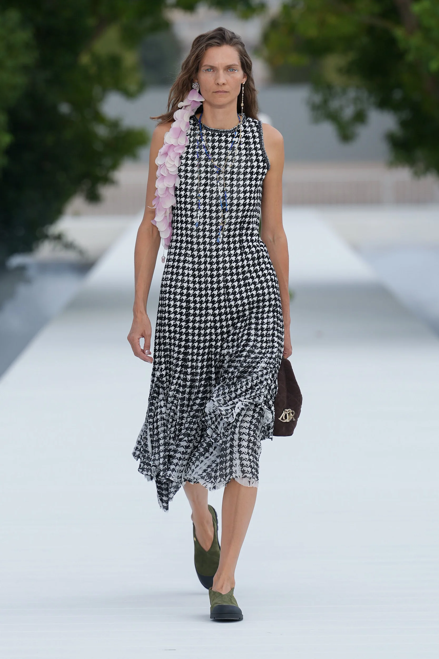 2027年春夏コレクション_DIOR(ディオール)_モデル_38