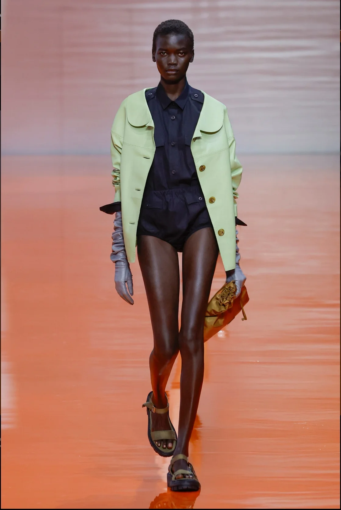 2026年春夏コレクション_PRADA(プラダ)_モデル_45