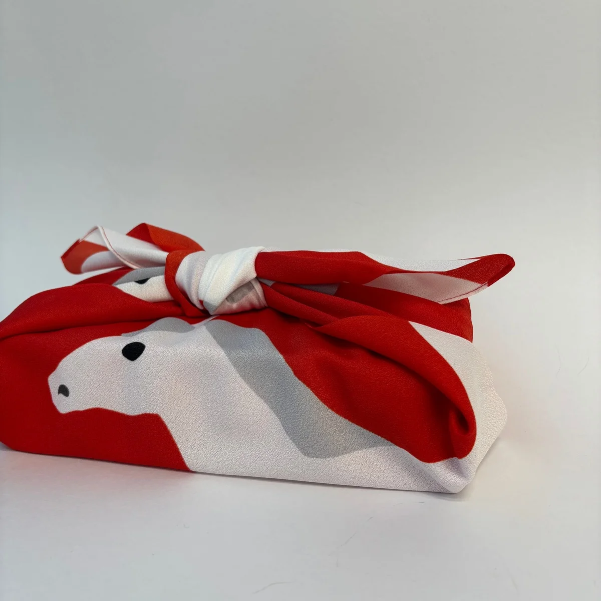 2026年は午年！ 幸運を呼ぶ【とらや】の干支ふろしき